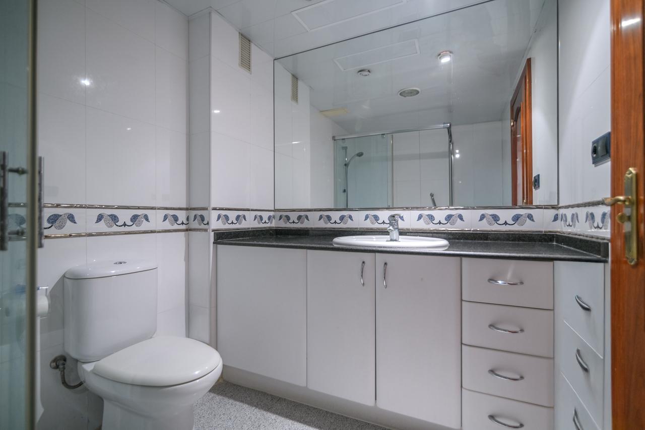 Imagen 18 Piso en venta en Hospitalet De Llobregat L´ / Junto Rambla Just Oliveras