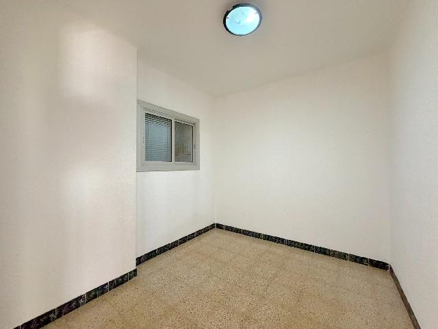 Imagen 19 Inmueble 300745 - Piso en venta en Hospitalet De Llobregat (L´) / Junto Metro L1 Santa Eulalia