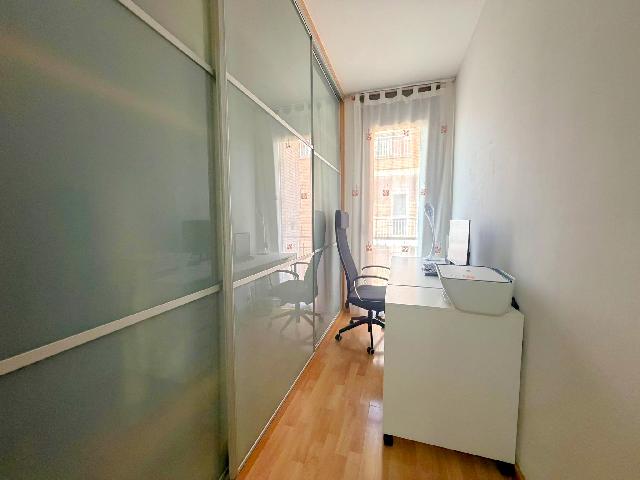 Imagen 19 Inmueble 300889 - Piso en venta en Hospitalet De Llobregat (L´) / Junto Rambla Just Oliveras