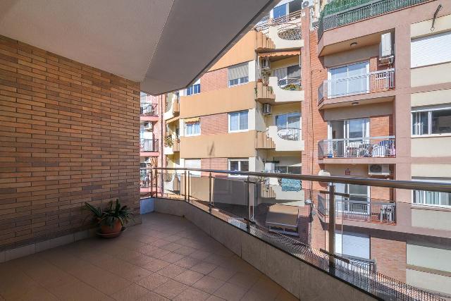 Imagen 3 Inmueble 301005 - Piso en venta en Hospitalet De Llobregat (L´) / Junto Rambla Just Oliveras