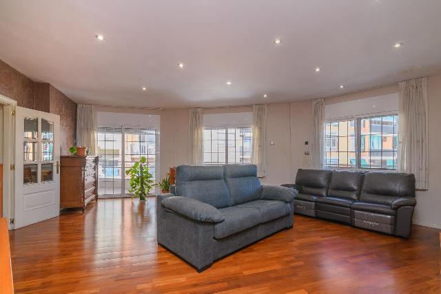 Imagen 2 Inmueble 301005 - Piso en venta en Hospitalet De Llobregat (L´) / Junto Rambla Just Oliveras