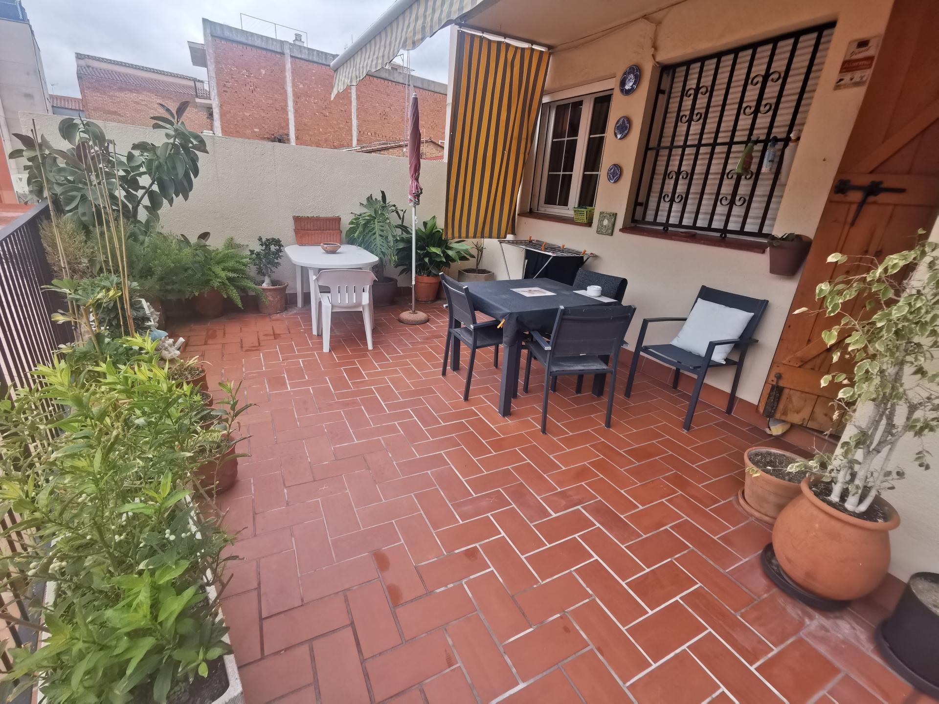 Imagen 1 Piso en venta en Cornellà De Llobregat / Rambla Anselm Clavé