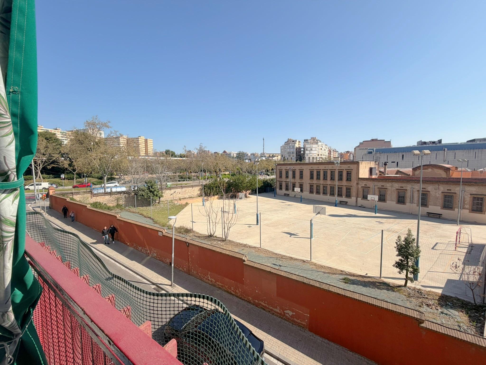 Imagen 10 Piso en venta en Hospitalet De Llobregat L´ / Junto Rambla Just Oliveras