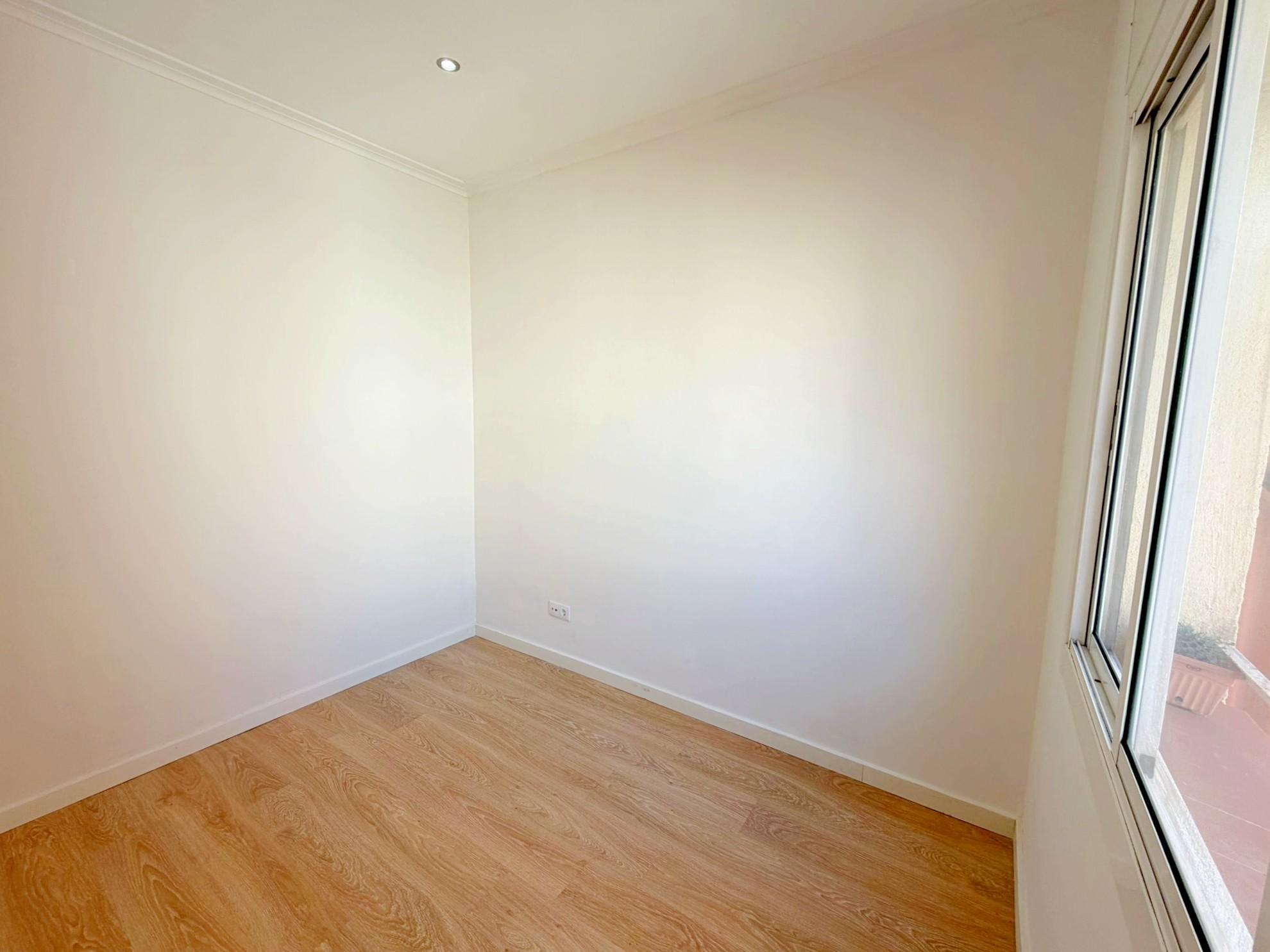 Imagen 5 Piso en venta en Hospitalet De Llobregat L´ / Junto Mercado Santa Eulalia