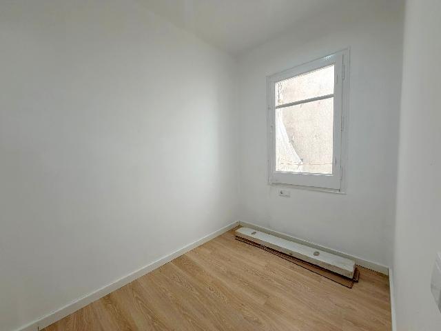 Imagen 31 Inmueble 302358 - Piso en venta en Hospitalet De Llobregat (L´) / Junto Mercado Santa Eulalia