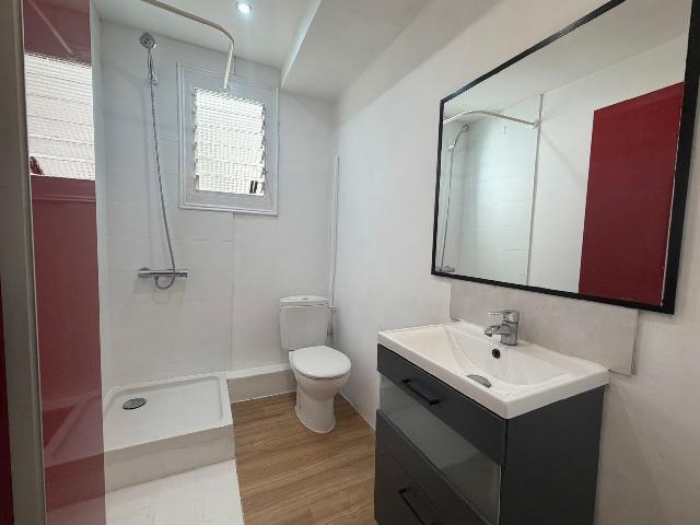 Imagen 3 Inmueble 302358 - Piso en venta en Hospitalet De Llobregat (L´) / Junto Mercado Santa Eulalia