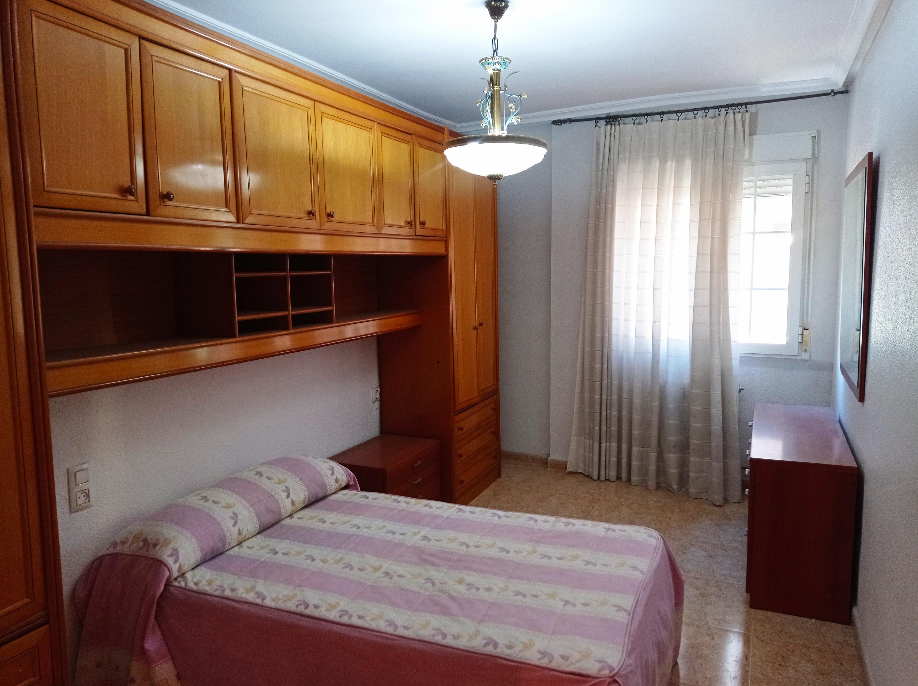 Imagen 2 Piso en venta en Jaén / Junto al hospital materno infantil