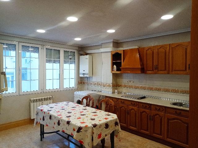 Imagen 3 Inmueble 284197 - Piso en venta en Jaén / Junto al hospital materno infantil