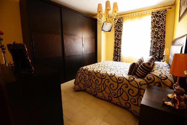 Imagen 10 Inmueble 287025 - Piso en venta en Torredonjimeno / Avenida de andalucia 