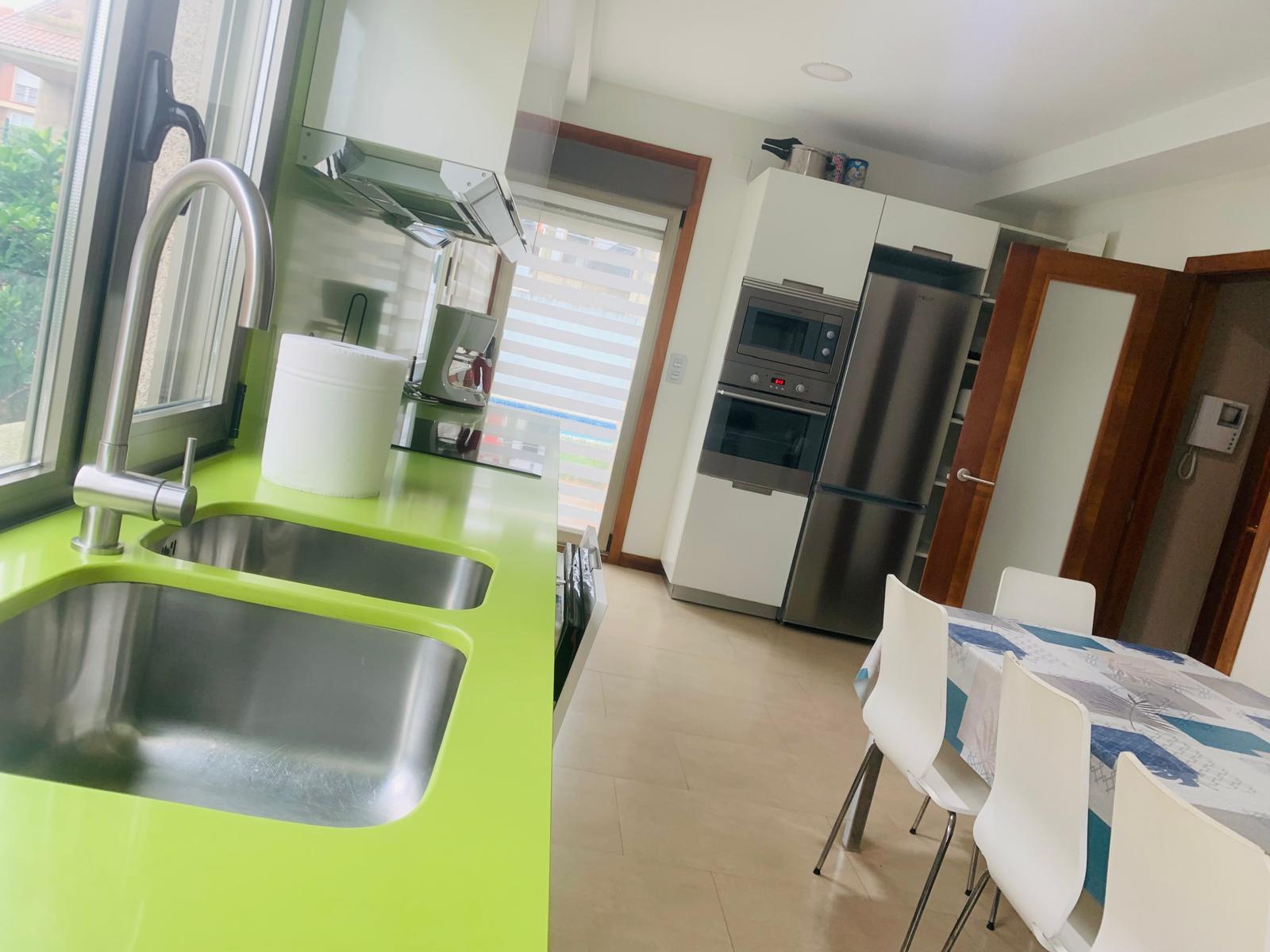 Imagen 7 Casa Aislada en venta en Sanxenxo / Próximo a la playa de A Lanzada 