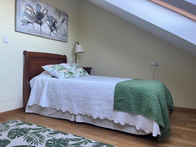 Imagen 9 Inmueble 289663 - Casa Adosada en venta en Sanxenxo / A 900 metros de la playa, el paseo  de Silgar