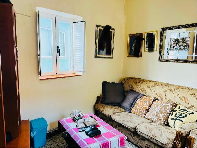 Imagen 8 Inmueble 298030 - Casa Aislada en venta en Pontevedra / Próximo a la Plaza Estribela y todos los servicios.