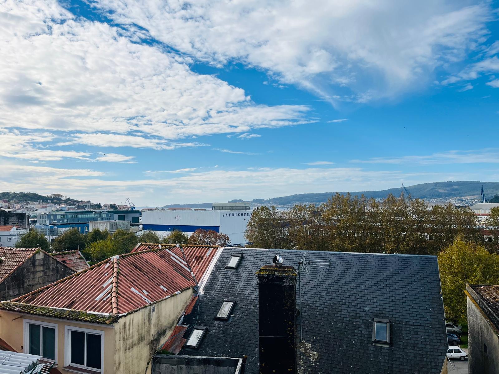 Imagen 22 Casa Aislada en venta en Pontevedra / Próximo a la Plaza Estribela y todos los servicios.