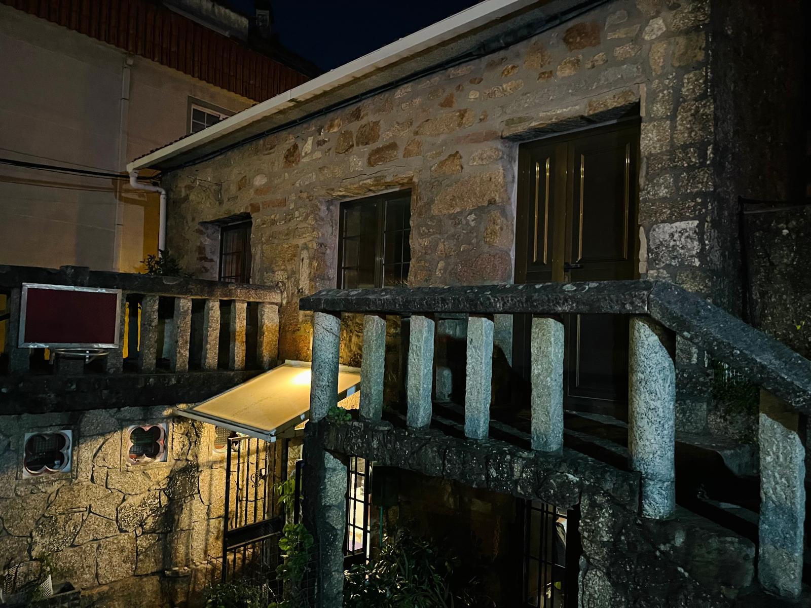 Imagen 3 Casa Pareada en venta en Vilagarcía De Arousa / Próximo a la farmacia de la zona