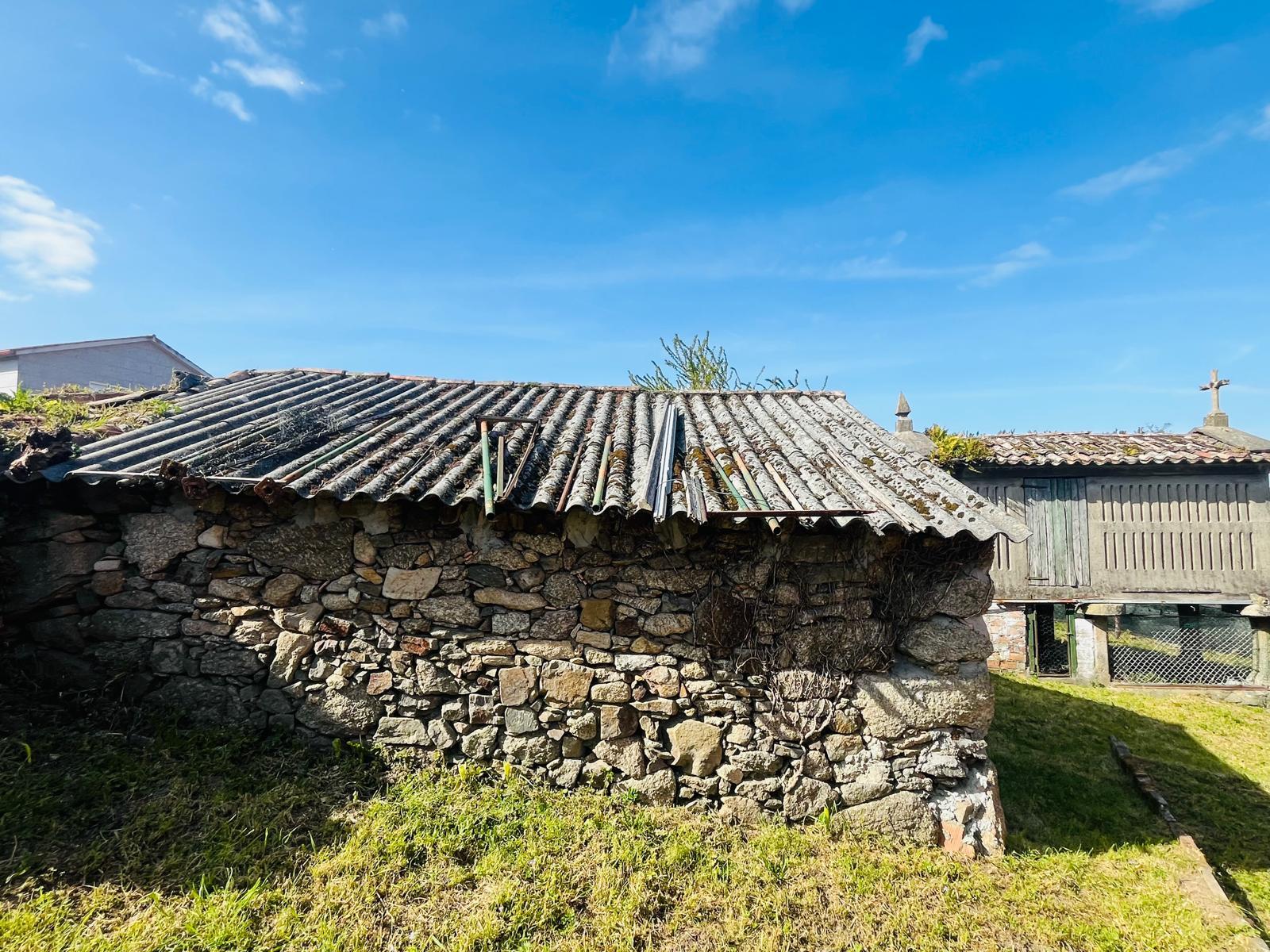 Imagen 10 Casa Aislada en venta en Vilagarcía De Arousa / Cerca de Carrefour, tienda de motos y bicis