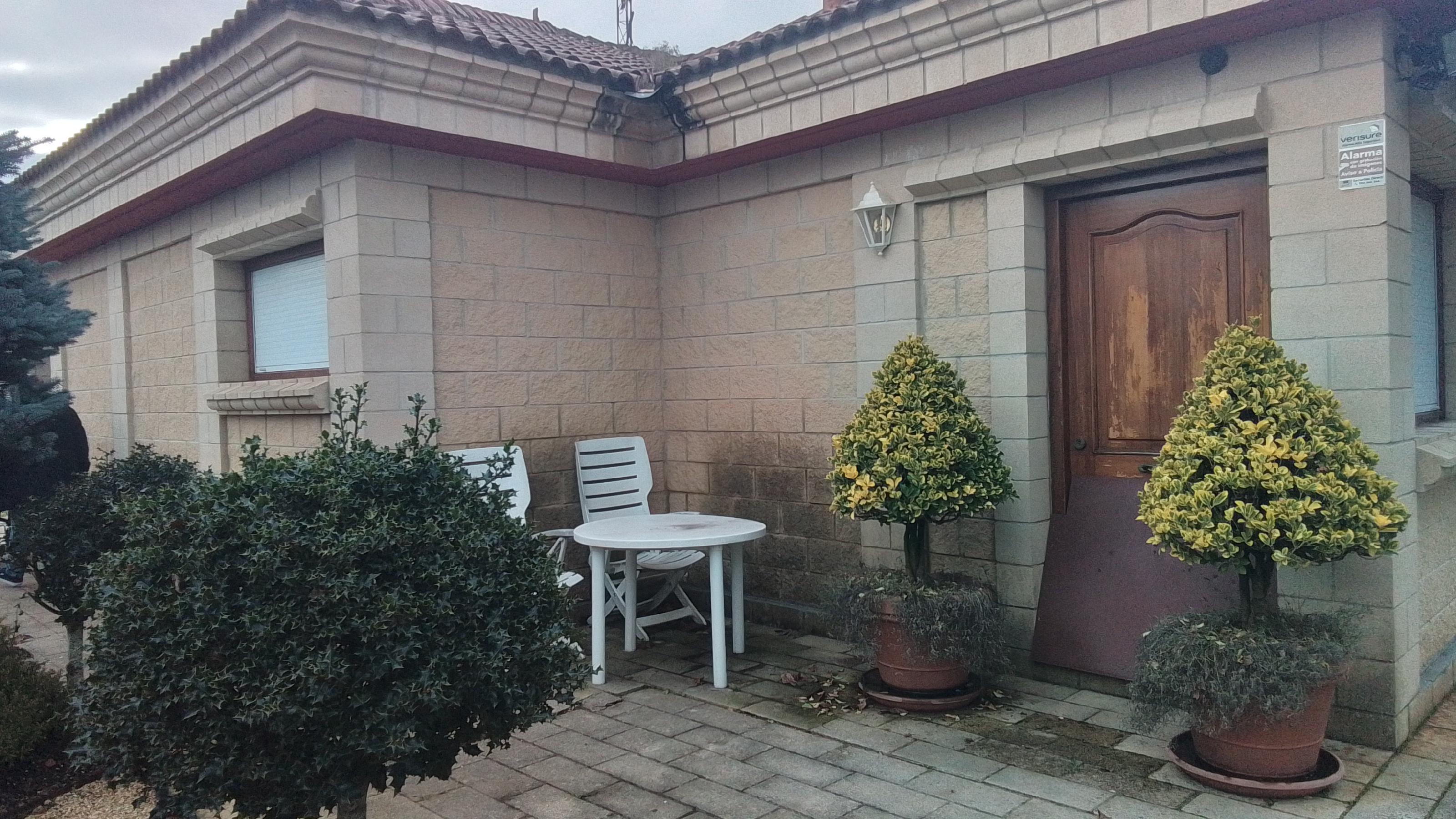 Imagen 5 Casa Aislada en venta en Barrundia / Ubicada en el centro del pueblo cerca de restaurante 
