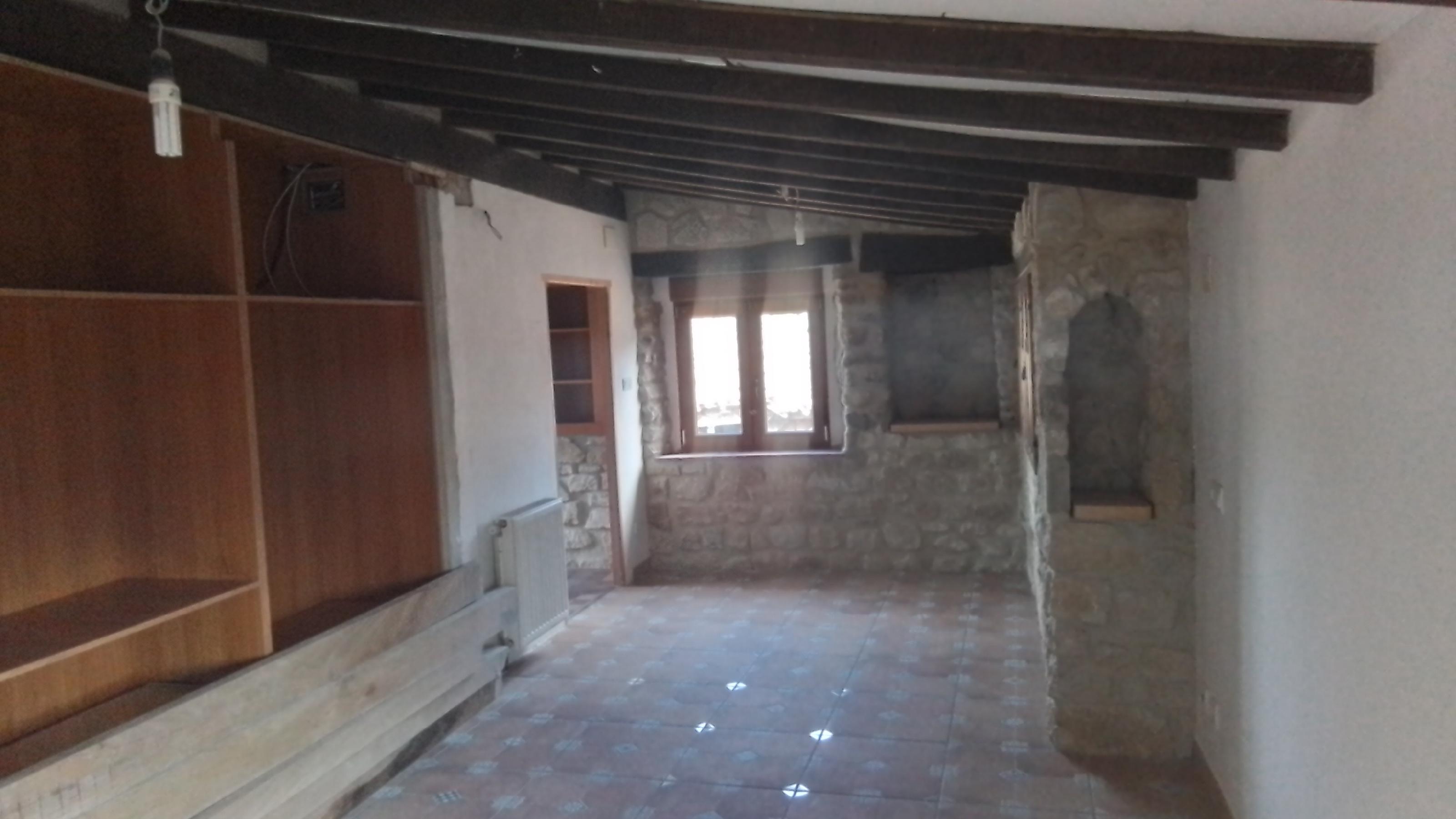 Imagen 22 Casa Rústica en venta en Miranda De Ebro / Situado en el pueblo de Ayuelas a 11 km de Miranda 