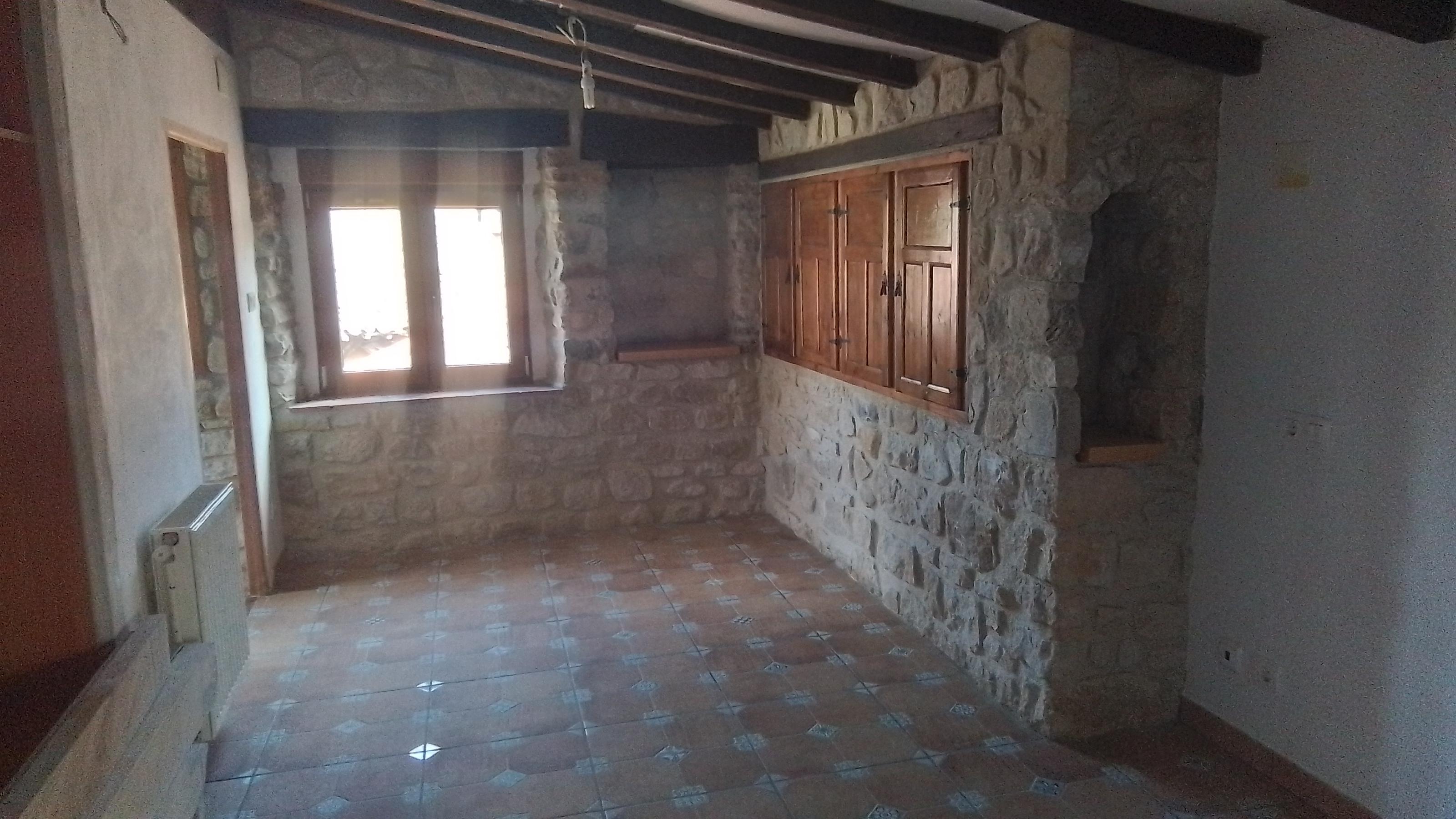 Imagen 24 Casa Rústica en venta en Miranda De Ebro / Situado en el pueblo de Ayuelas a 11 km de Miranda 