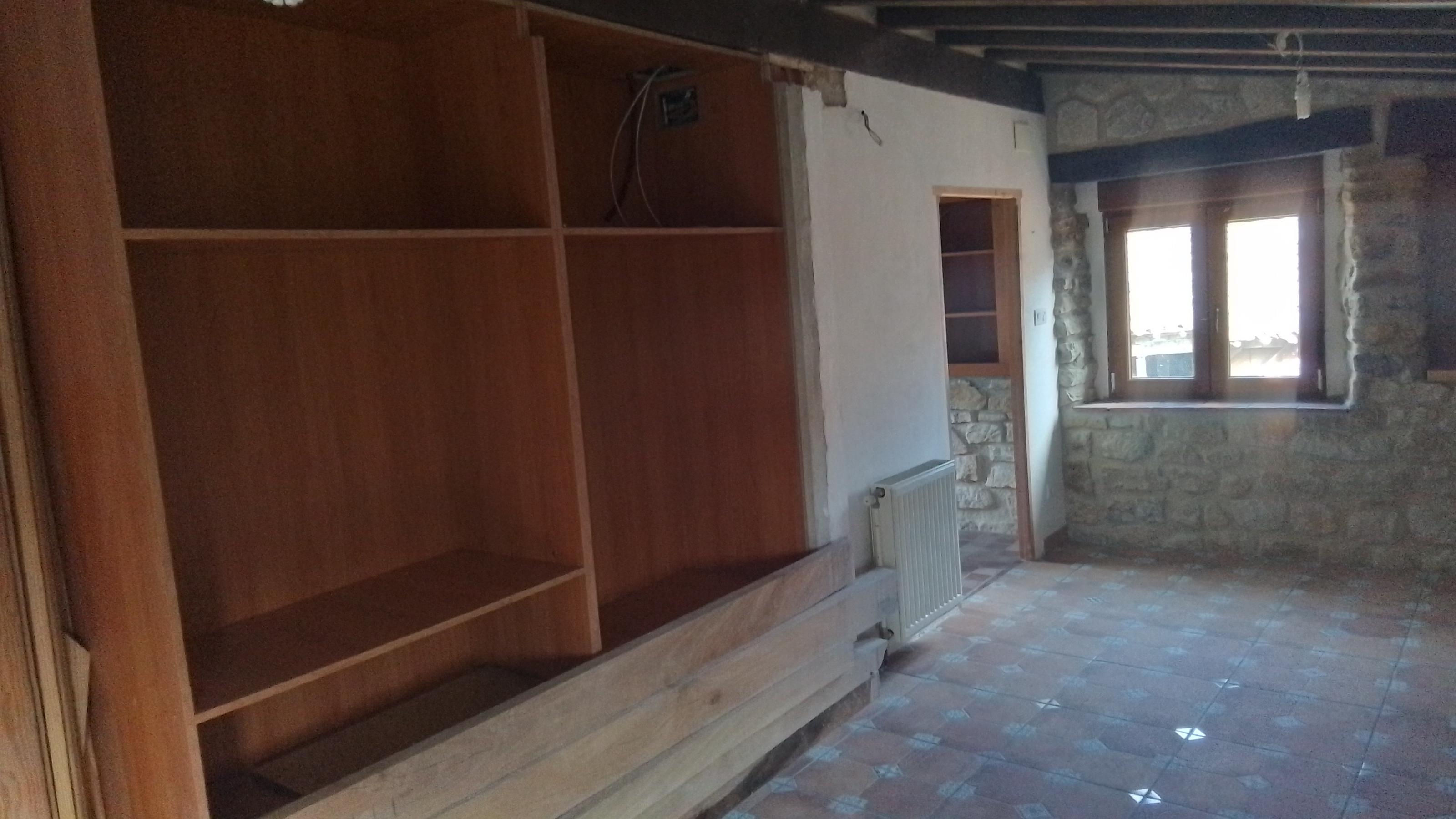 Imagen 33 Casa Rústica en venta en Miranda De Ebro / Situado en el pueblo de Ayuelas a 11 km de Miranda 