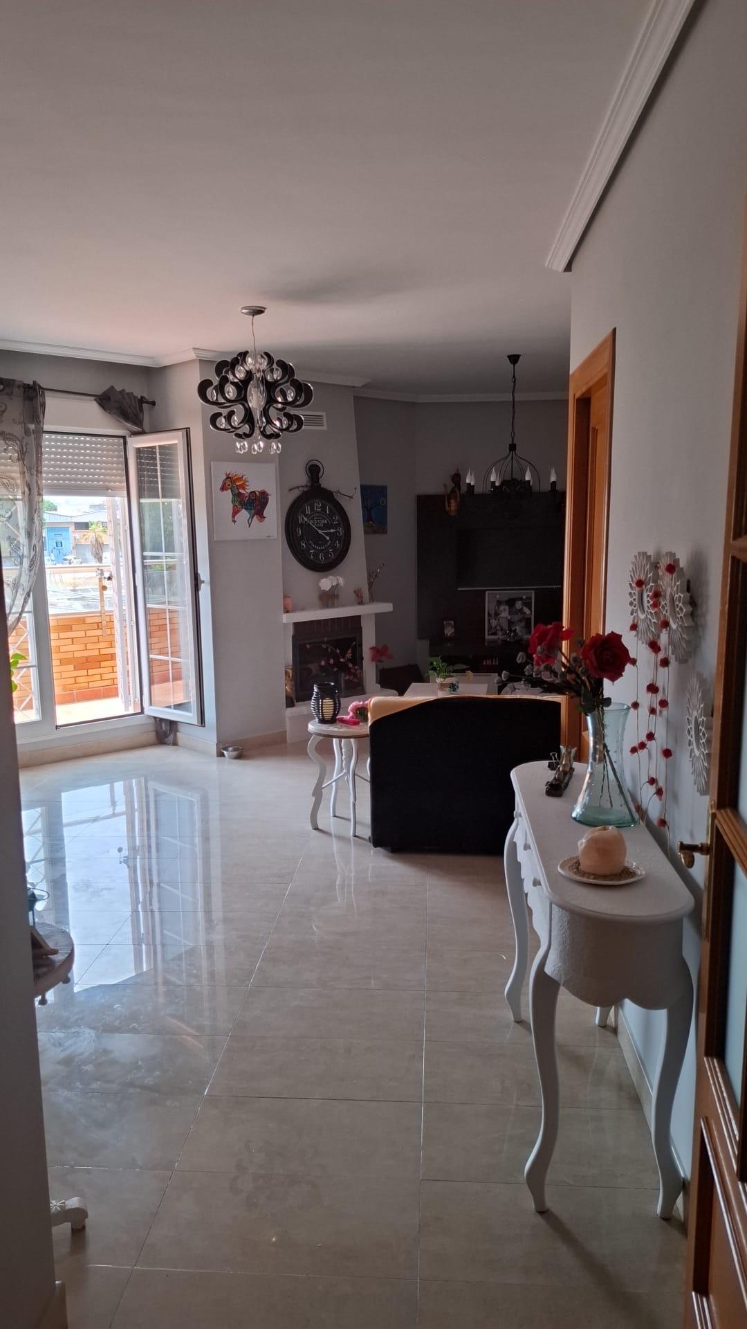 Imagen 3 Dúplex en venta en Almería /  Vega de Aca,todos los servicios cerca.A mts.del estadio