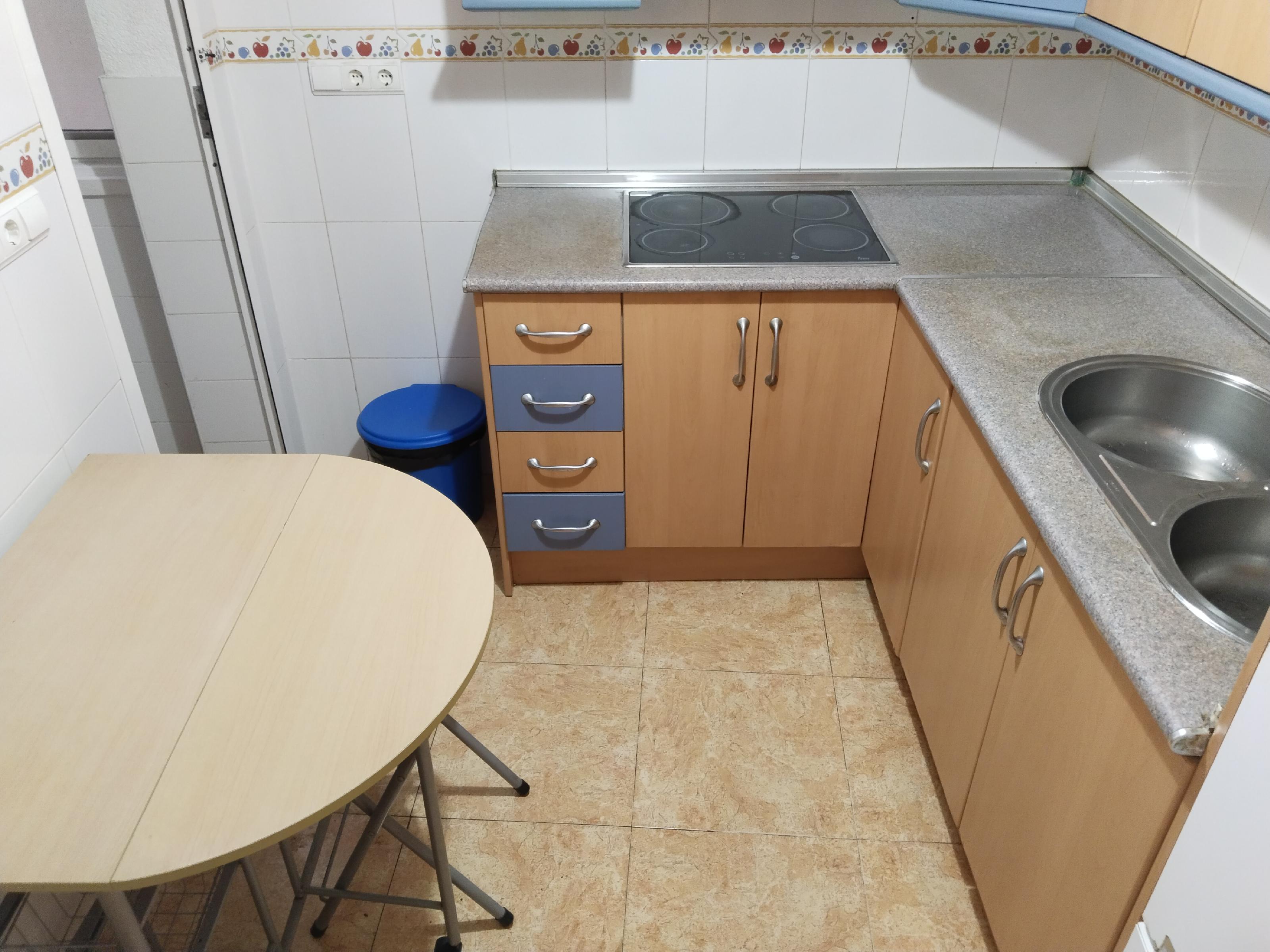 Imagen 8 Apartamento en venta en Garrucha / En el centro del pueblo,cerca de todos los servicios.