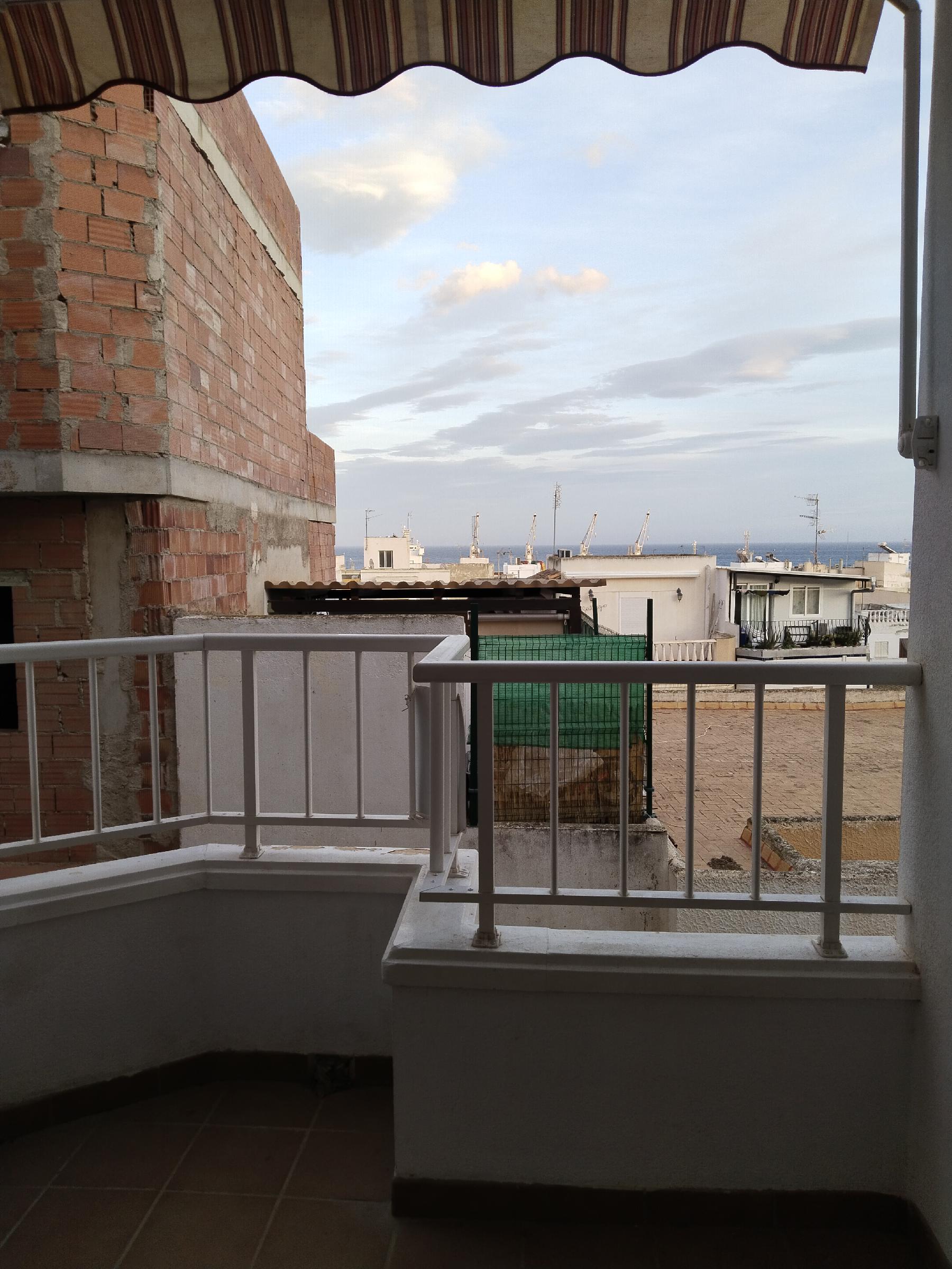 Imagen 5 Apartamento en venta en Garrucha / En el centro del pueblo,cerca de todos los servicios.