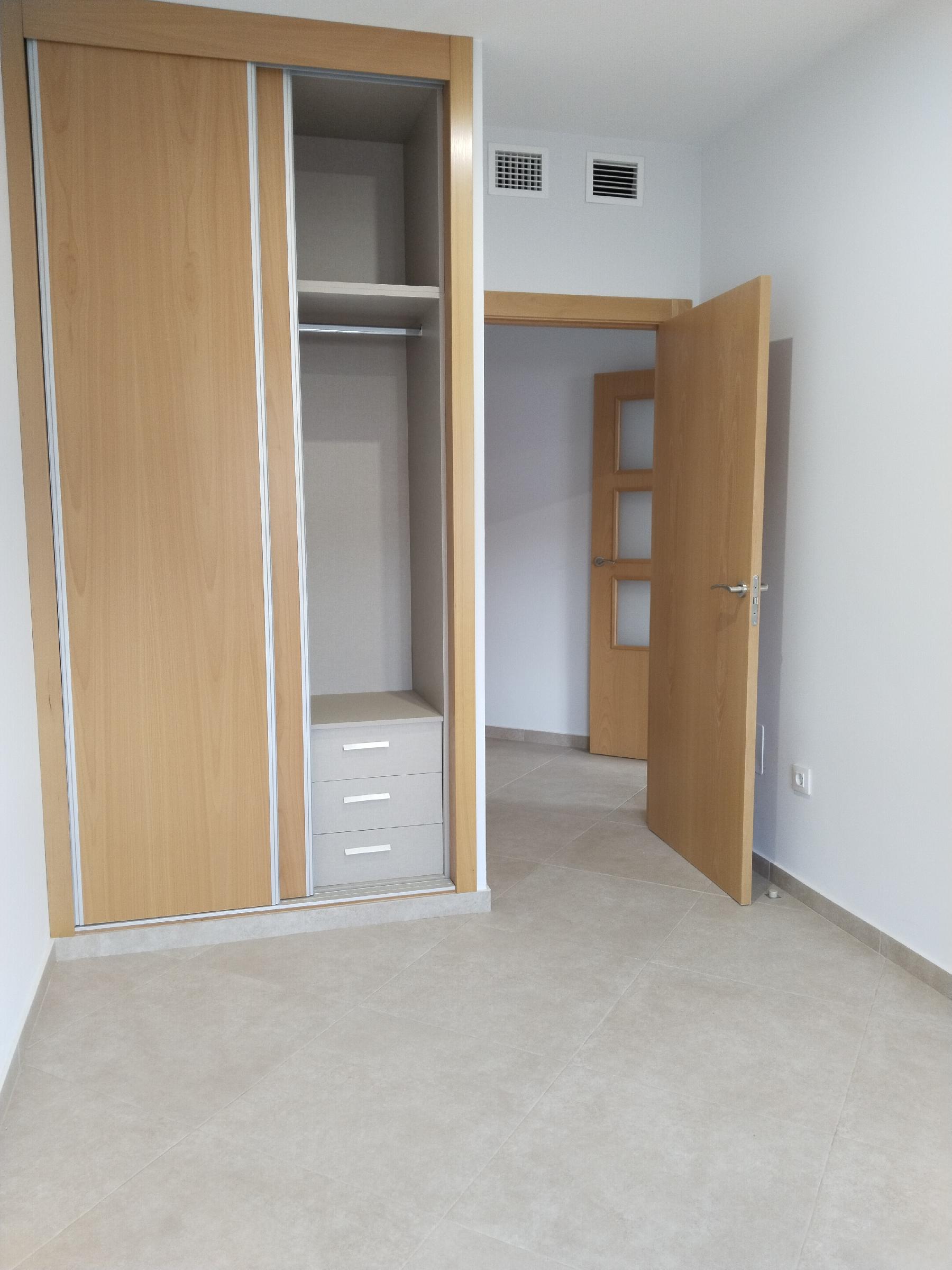 Imagen 15 Apartamento en venta en Cuevas Del Almanzora / En la plaza del pueblo,cerca de comercios y...