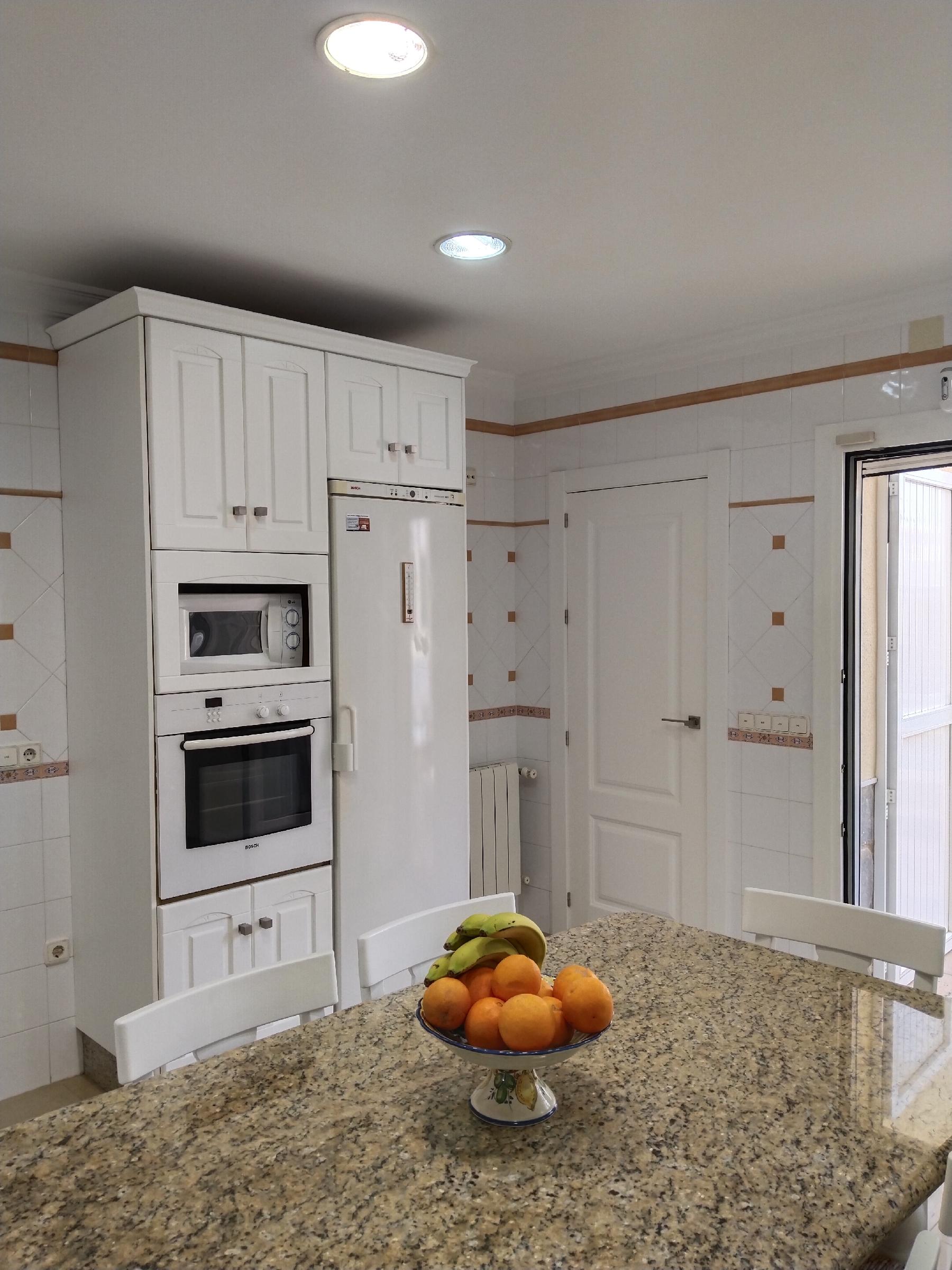 Imagen 5 Casa Adosada en venta en Garrucha / En frente de la playa, cerca de todos los servicios.