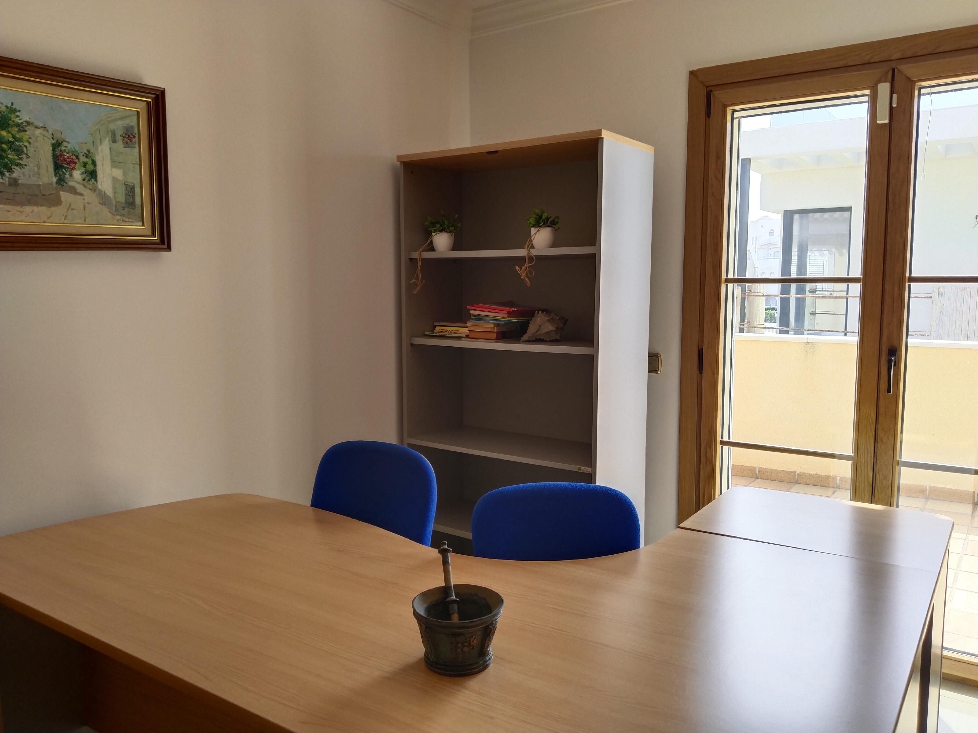 Imagen 25 Casa Adosada en venta en Garrucha / En frente de la playa, cerca de todos los servicios.