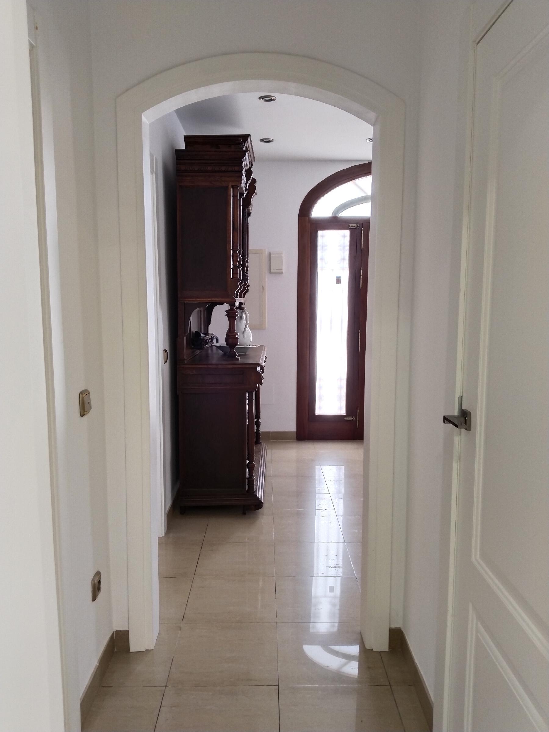 Imagen 7 Casa Adosada en venta en Garrucha / En frente de la playa, cerca de todos los servicios.