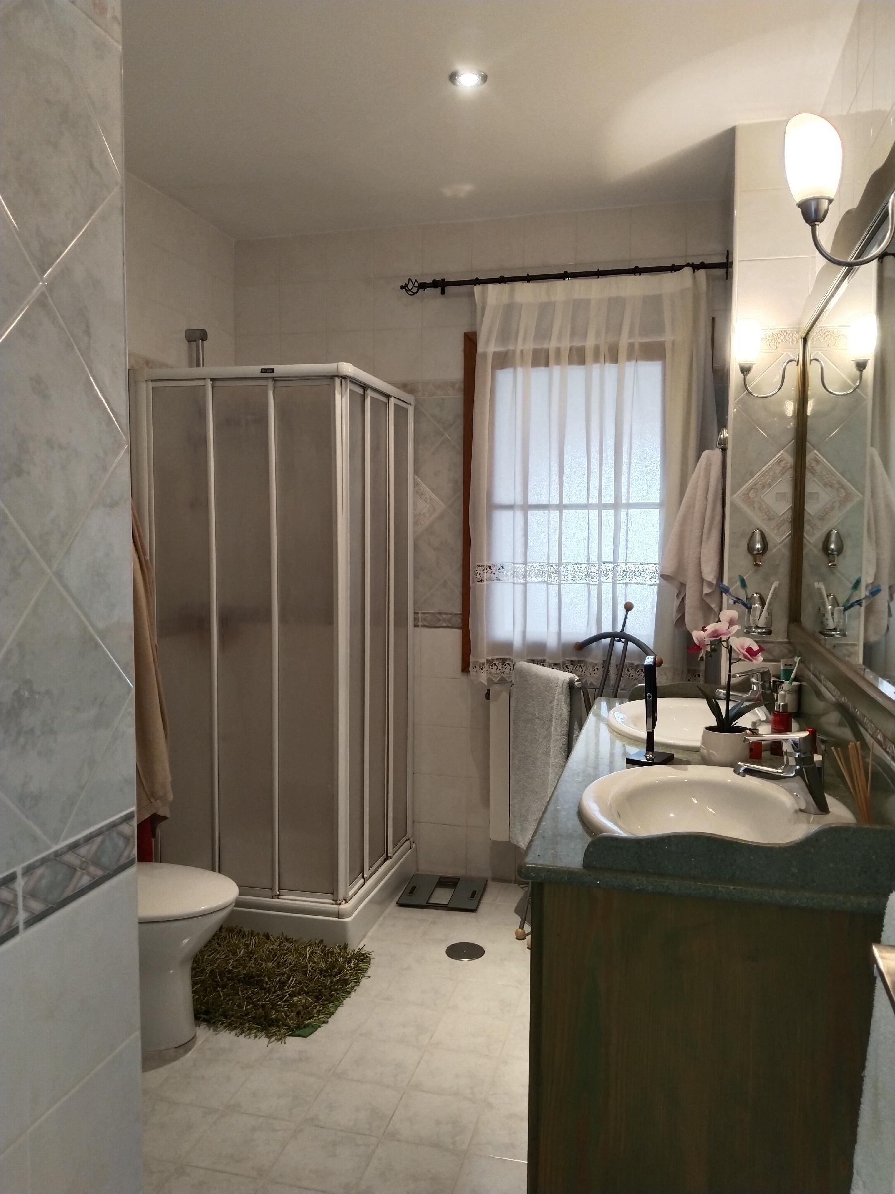 Imagen 30 Casa Adosada en venta en Garrucha / En frente de la playa, cerca de todos los servicios.