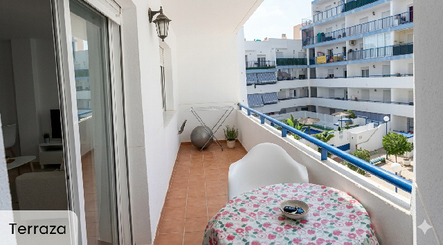 Imagen 1 Inmueble 301415 - Apartamento en venta en Garrucha / Cerca de los supermercados y de la playa.