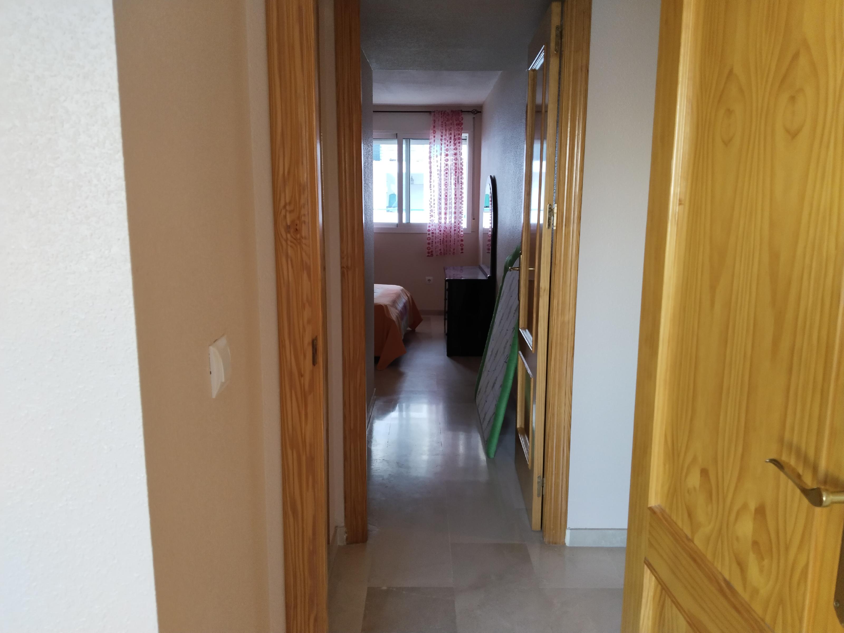 Imagen 16 Apartamento en venta en Garrucha / Cerca de los supermercados y de la playa.