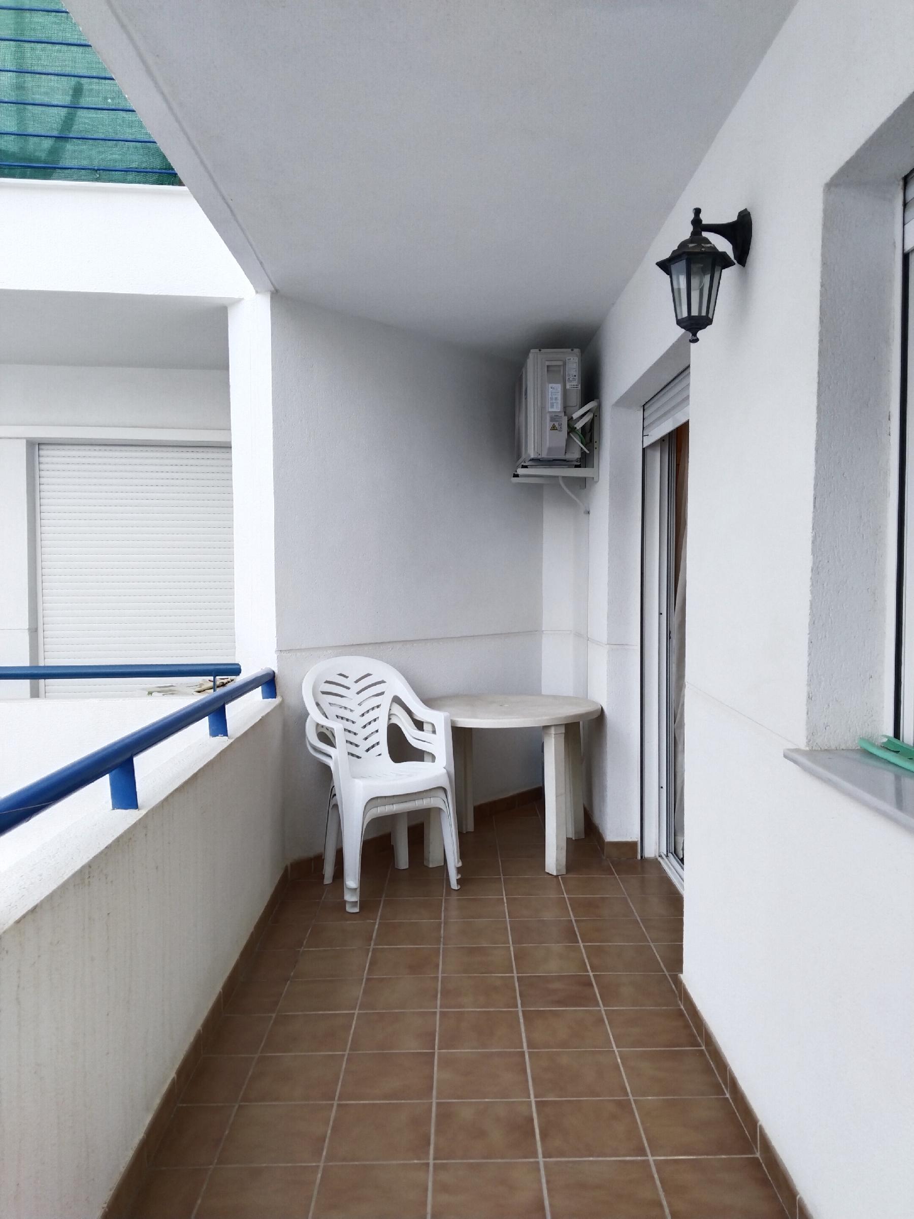 Imagen 22 Apartamento en venta en Garrucha / Cerca de los supermercados y de la playa.