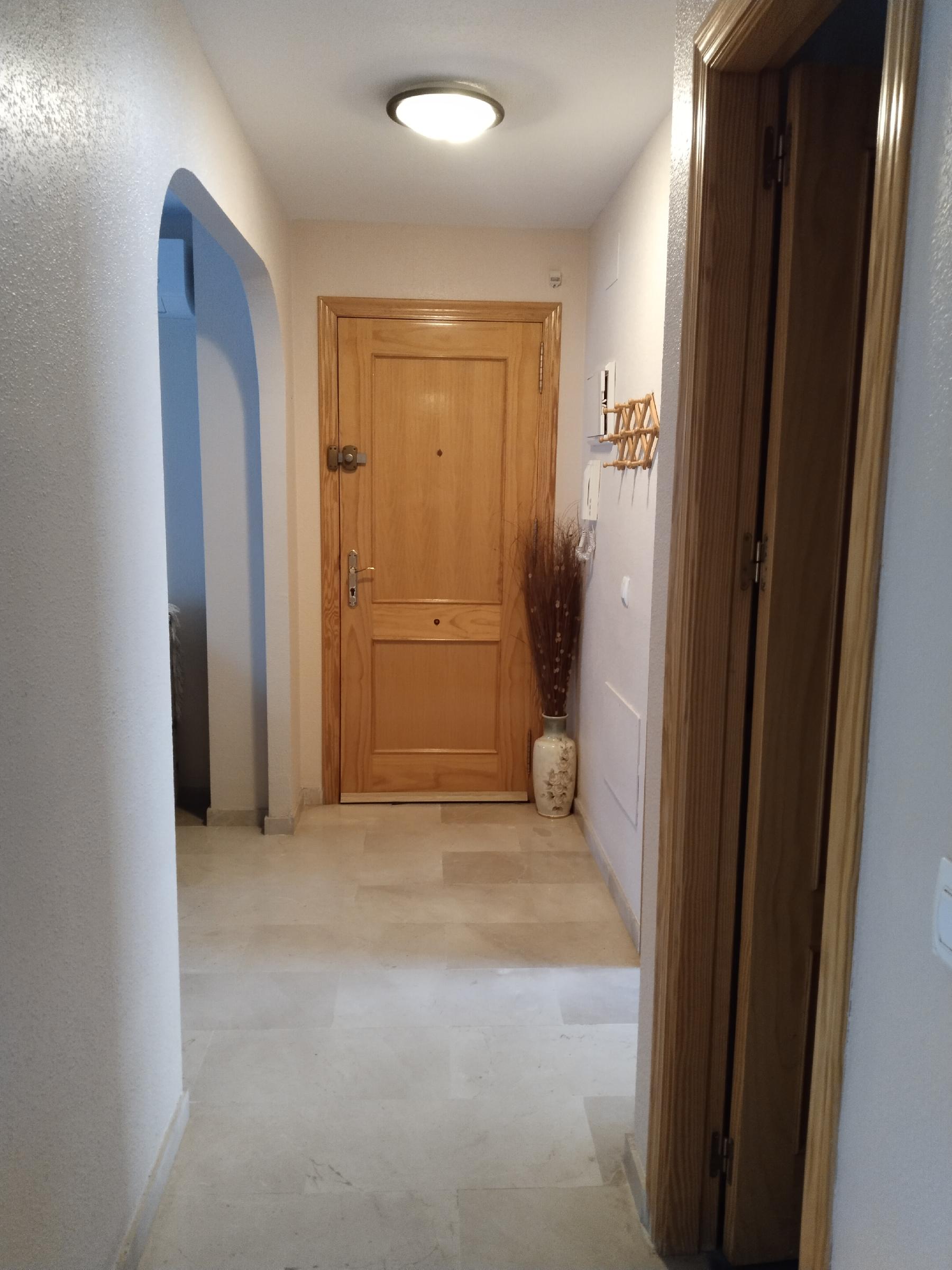 Imagen 6 Apartamento en venta en Garrucha / Cerca de los supermercados y de la playa.