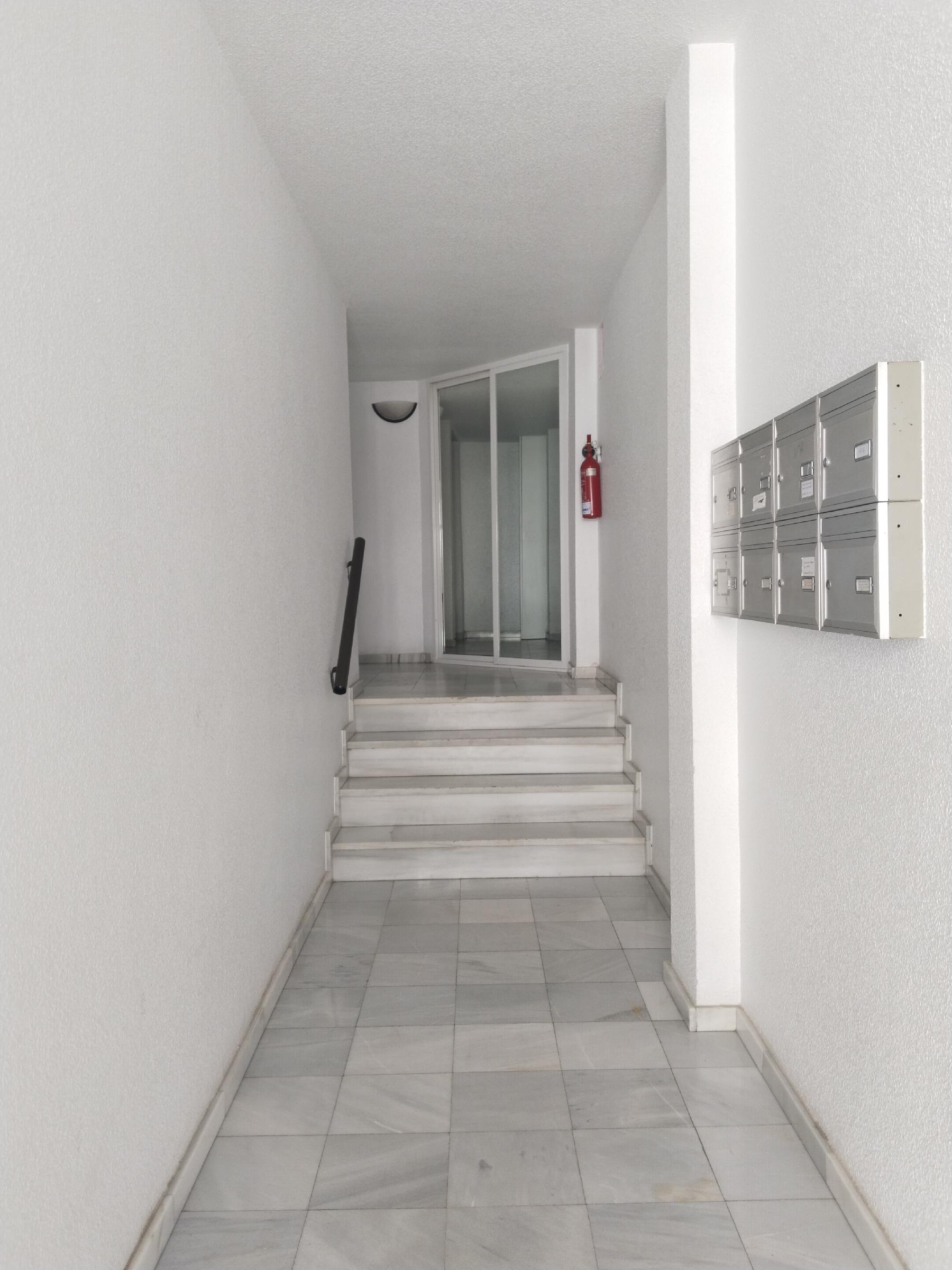 Imagen 14 Apartamento en venta en Garrucha / En el centro de la Calle Mayor, al lado de la playa.