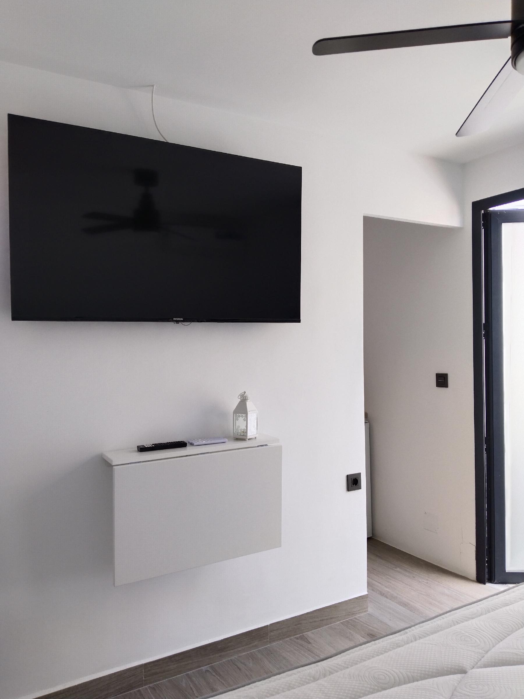 Imagen 2 Apartamento en alquiler en Garrucha / Vivienda en esquina, cerca de todos los servicios.
