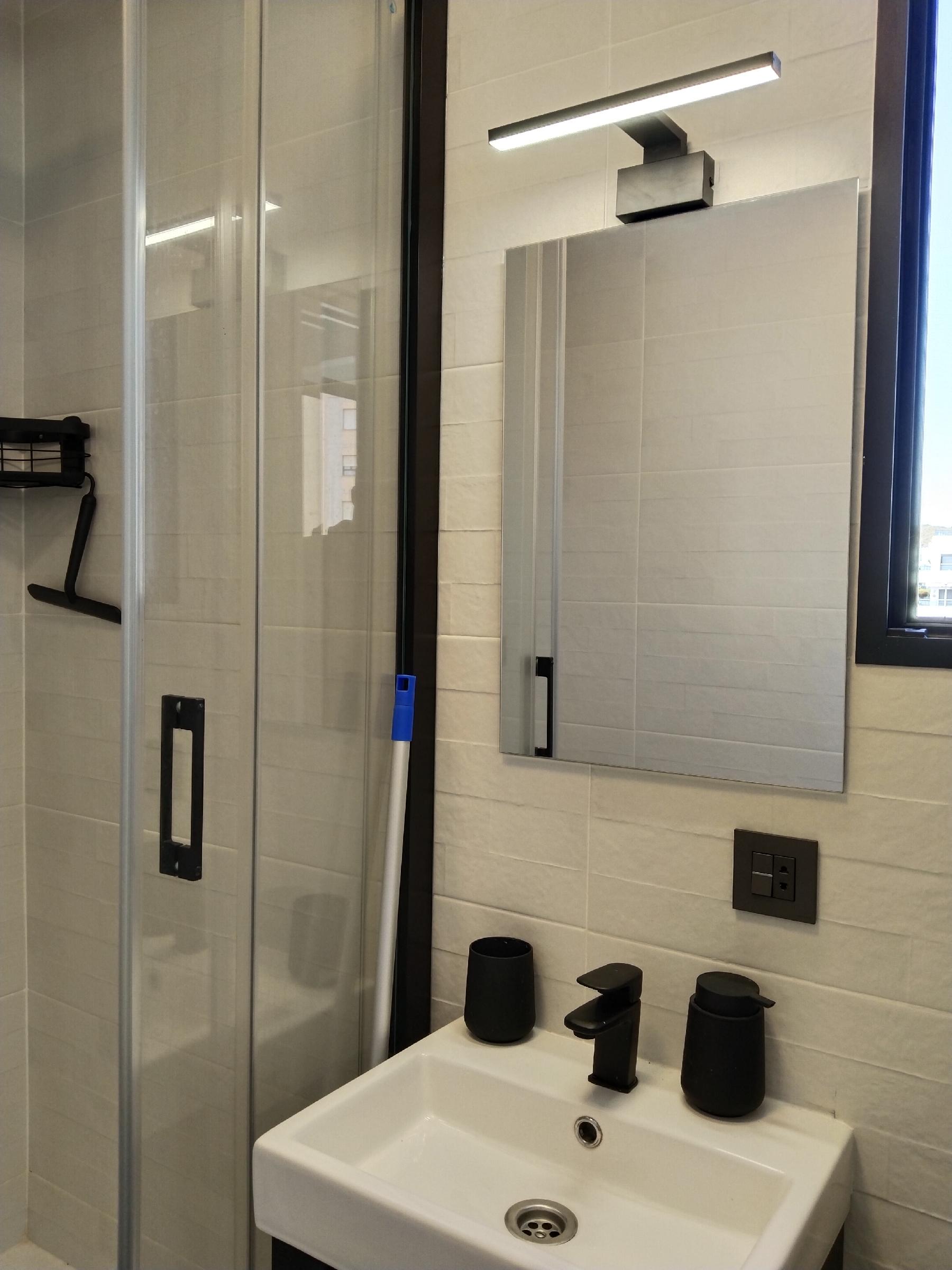 Imagen 8 Apartamento en alquiler en Garrucha / Vivienda en esquina, cerca de todos los servicios.