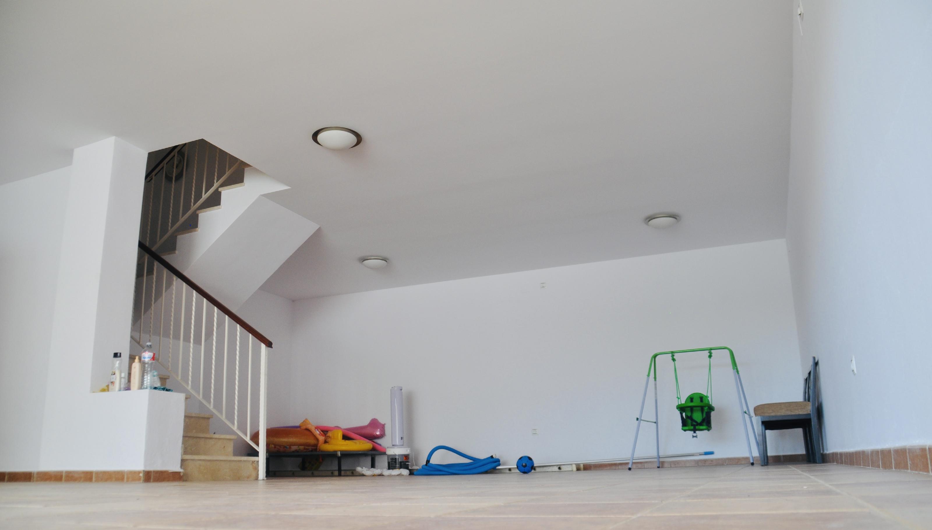 Imagen 18 Casa Adosada en venta en Ayamonte / Junto al Centro Comercial La Plaza.