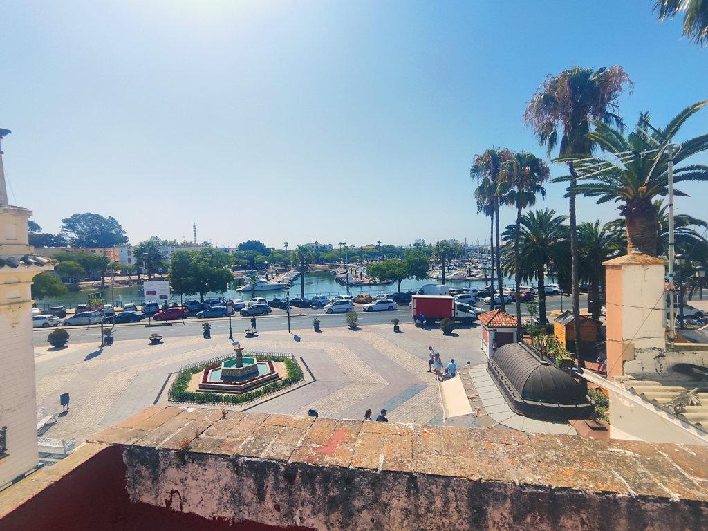 Imagen 2 Casa en venta en Ayamonte / En la entrada del Paseo de la Ribera de Ayamonte