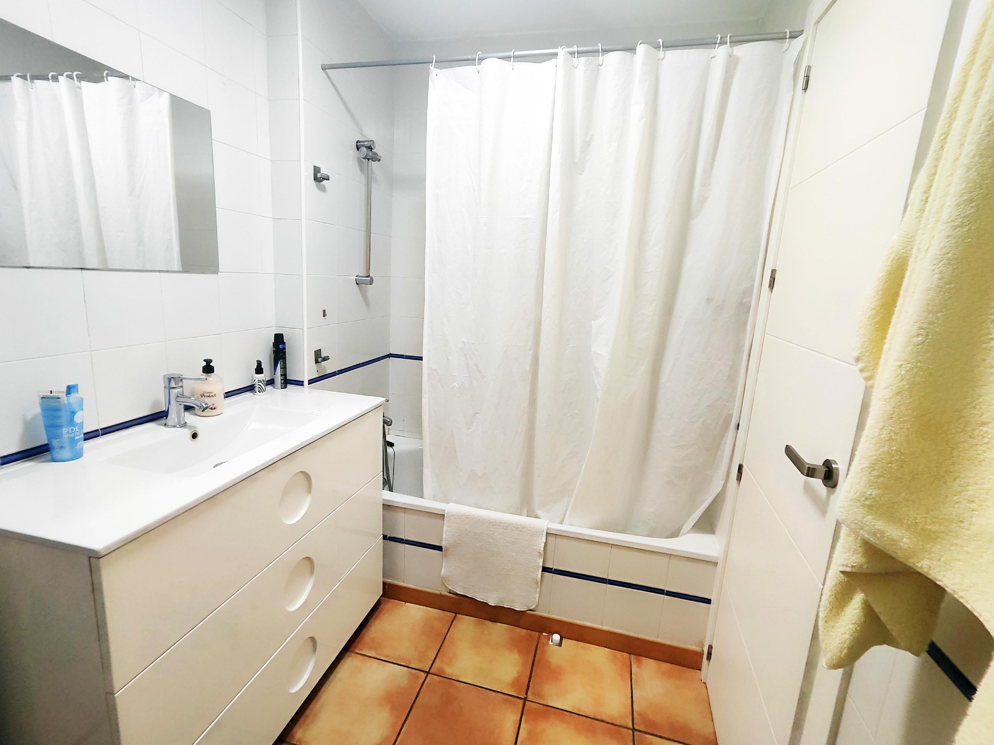 Imagen 4 Apartamento en venta en Ayamonte / Junto al colegio Padre Jesús, a 2´ del Centro de salud