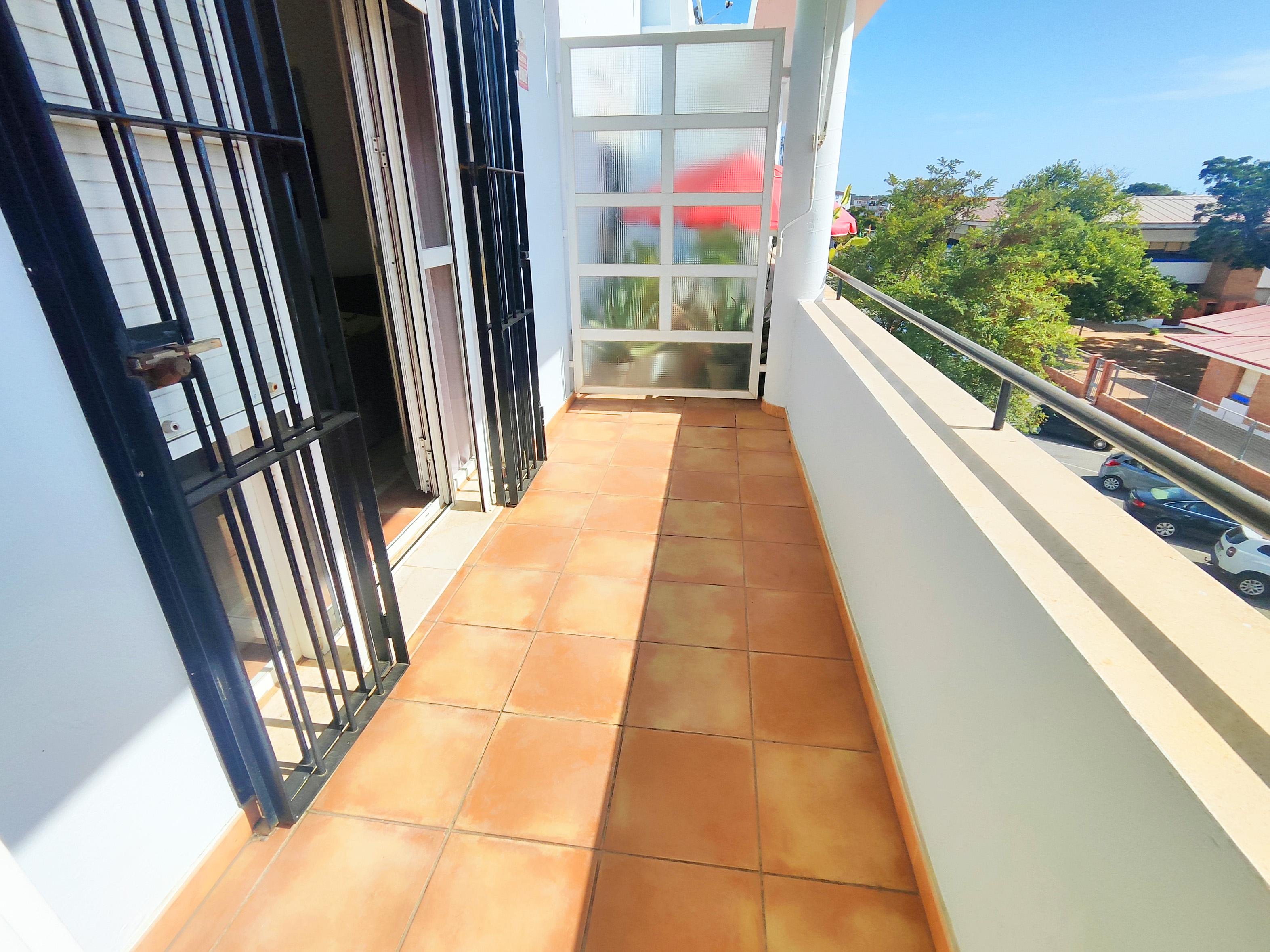 Imagen 6 Apartamento en venta en Ayamonte / Junto al colegio Padre Jesús, a 2´ del Centro de salud