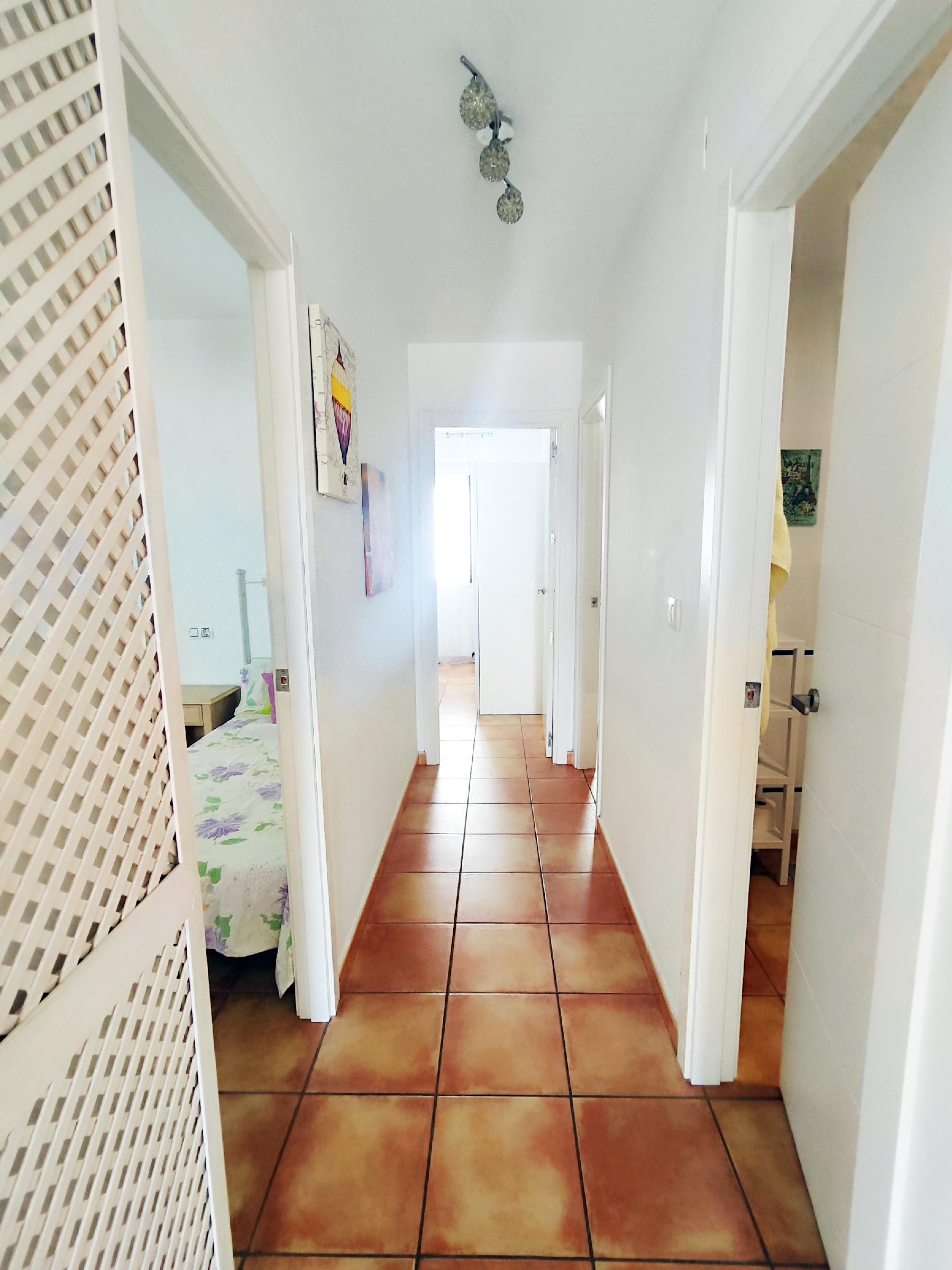 Imagen 16 Apartamento en venta en Ayamonte / Junto al colegio Padre Jesús, a 2´ del Centro de salud