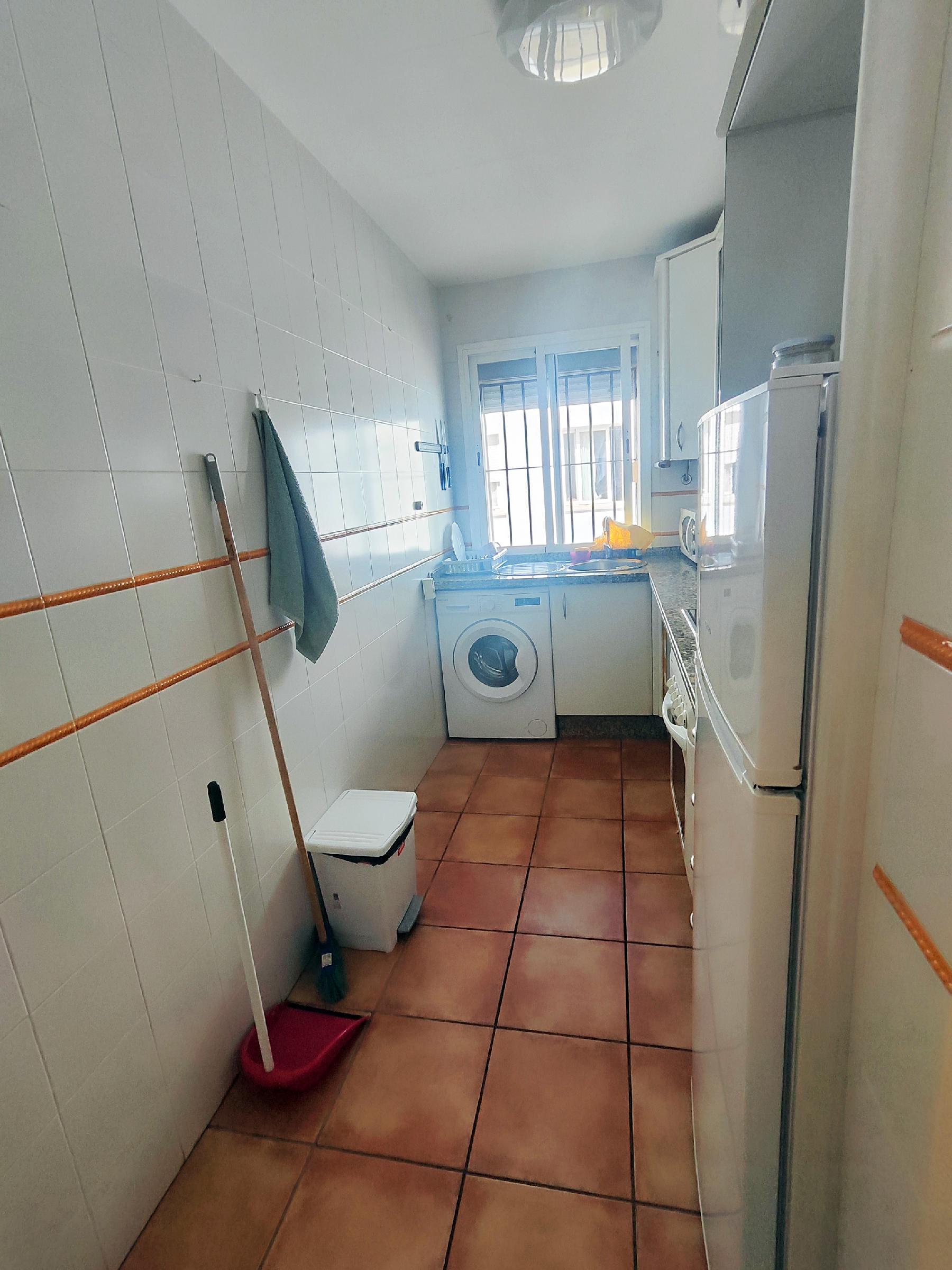 Imagen 22 Apartamento en venta en Ayamonte / Junto al colegio Padre Jesús, a 2´ del Centro de salud