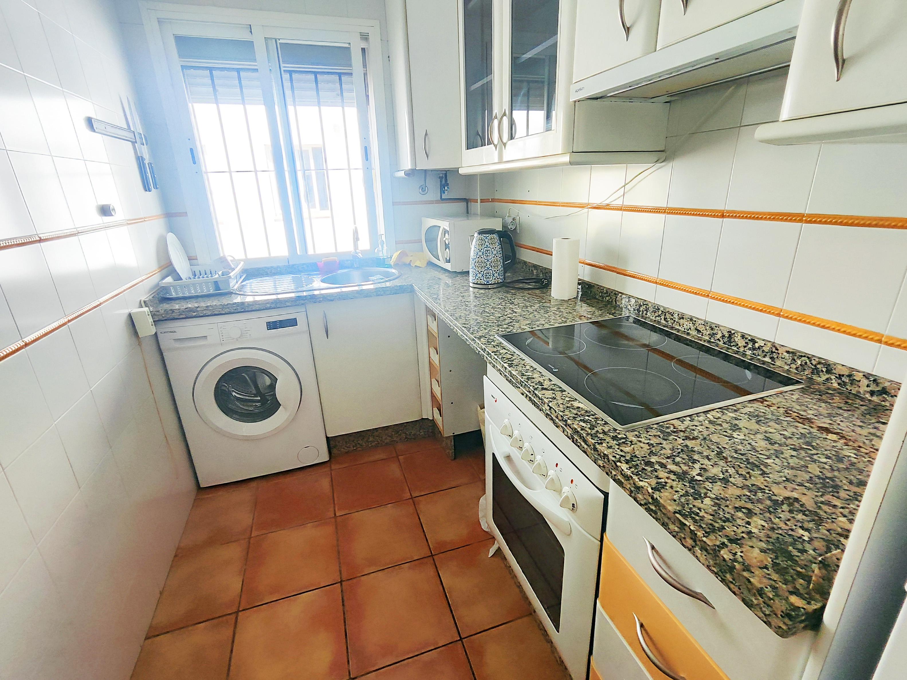 Imagen 28 Apartamento en venta en Ayamonte / Junto al colegio Padre Jesús, a 2´ del Centro de salud