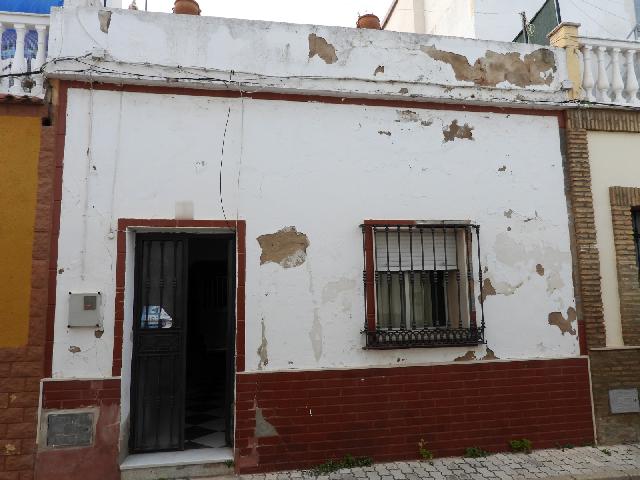 Imagen 1 Inmueble 301789 - Casa en venta en Ayamonte / Junto estación de autobuses, instituto y guardia civil