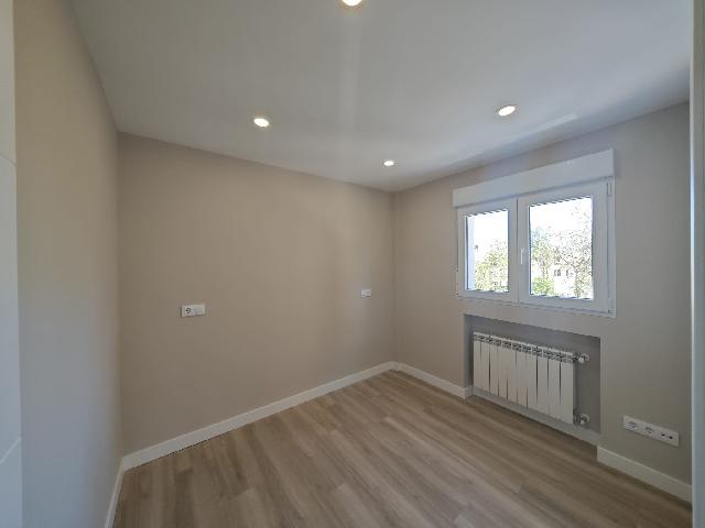 Imagen 15 Inmueble 298601 - Piso en venta en Madrid / Cercano a la calle Hermanos Garcias Noblejas