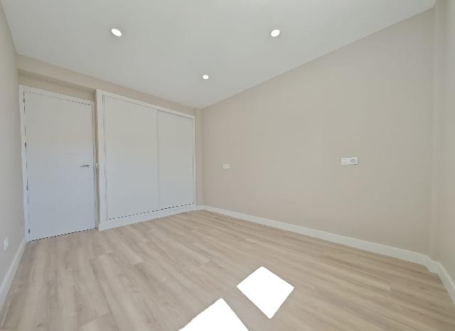 Imagen 21 Inmueble 298601 - Piso en venta en Madrid / Cercano a la calle Hermanos Garcias Noblejas