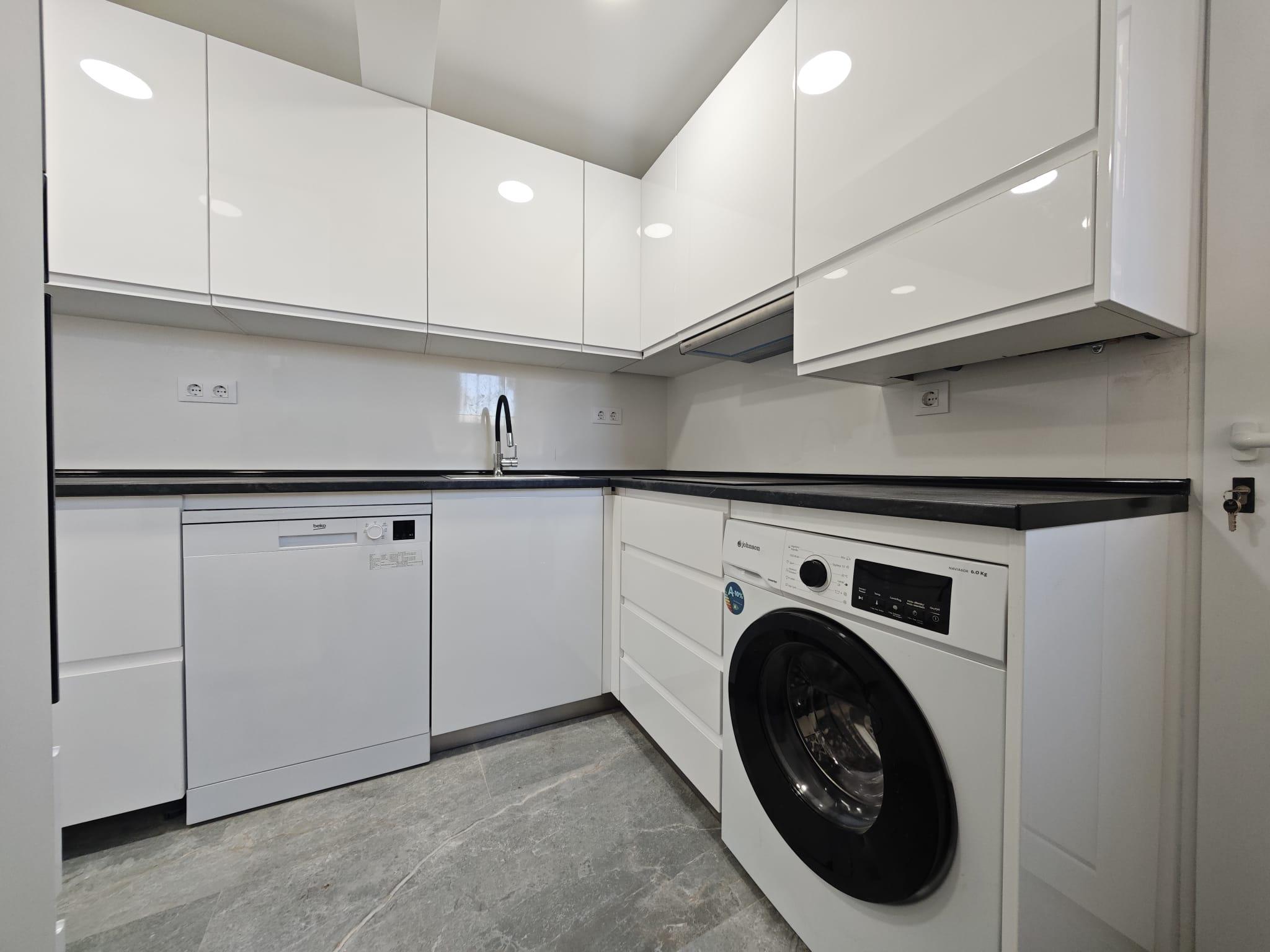 Imagen 10 Piso en venta en Madrid / Cercano a la calle Hermanos Garcias Noblejas