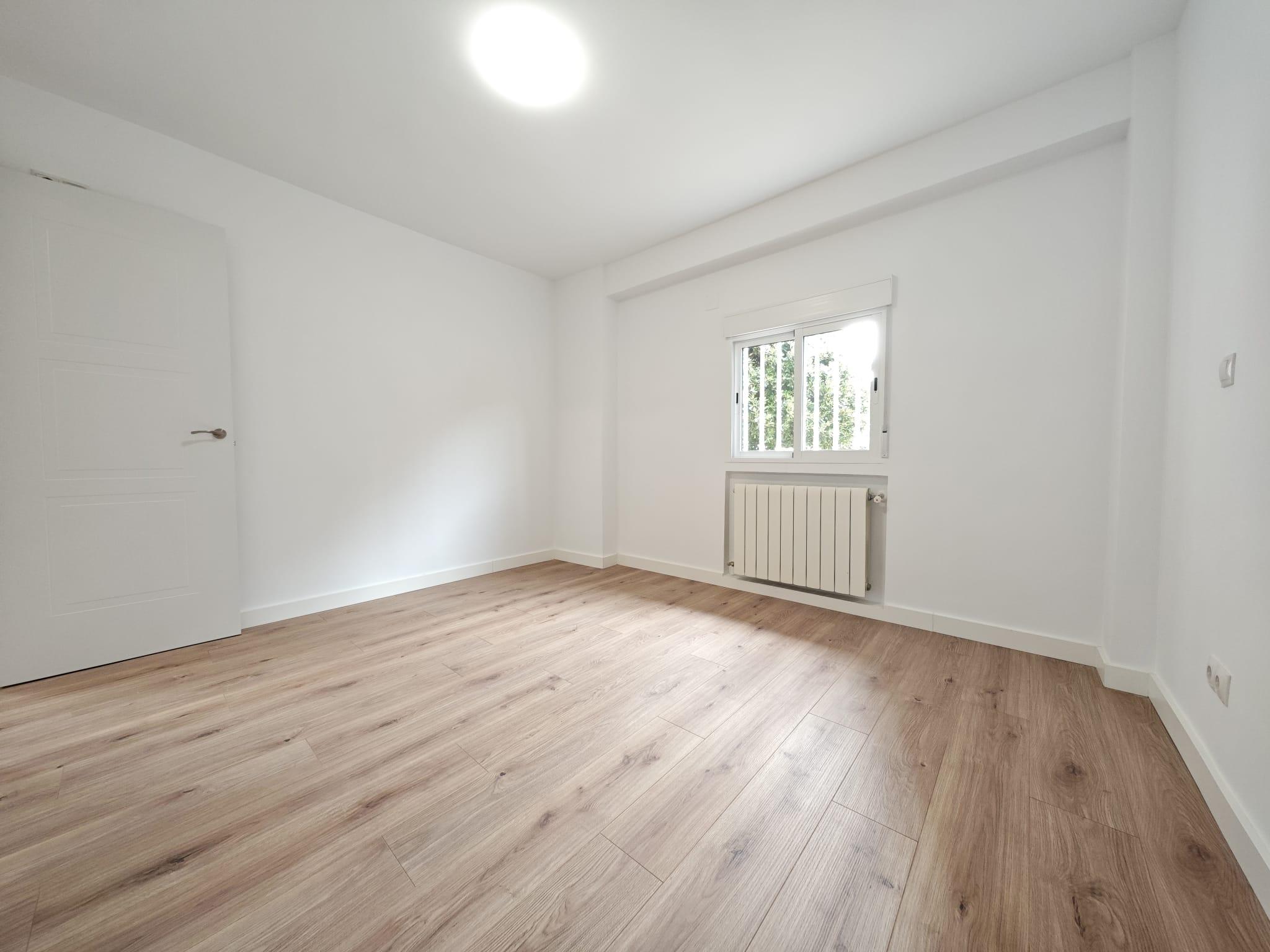 Imagen 5 Piso en venta en Madrid / Zona San Pascual cercano a la Calle Arturo Soria